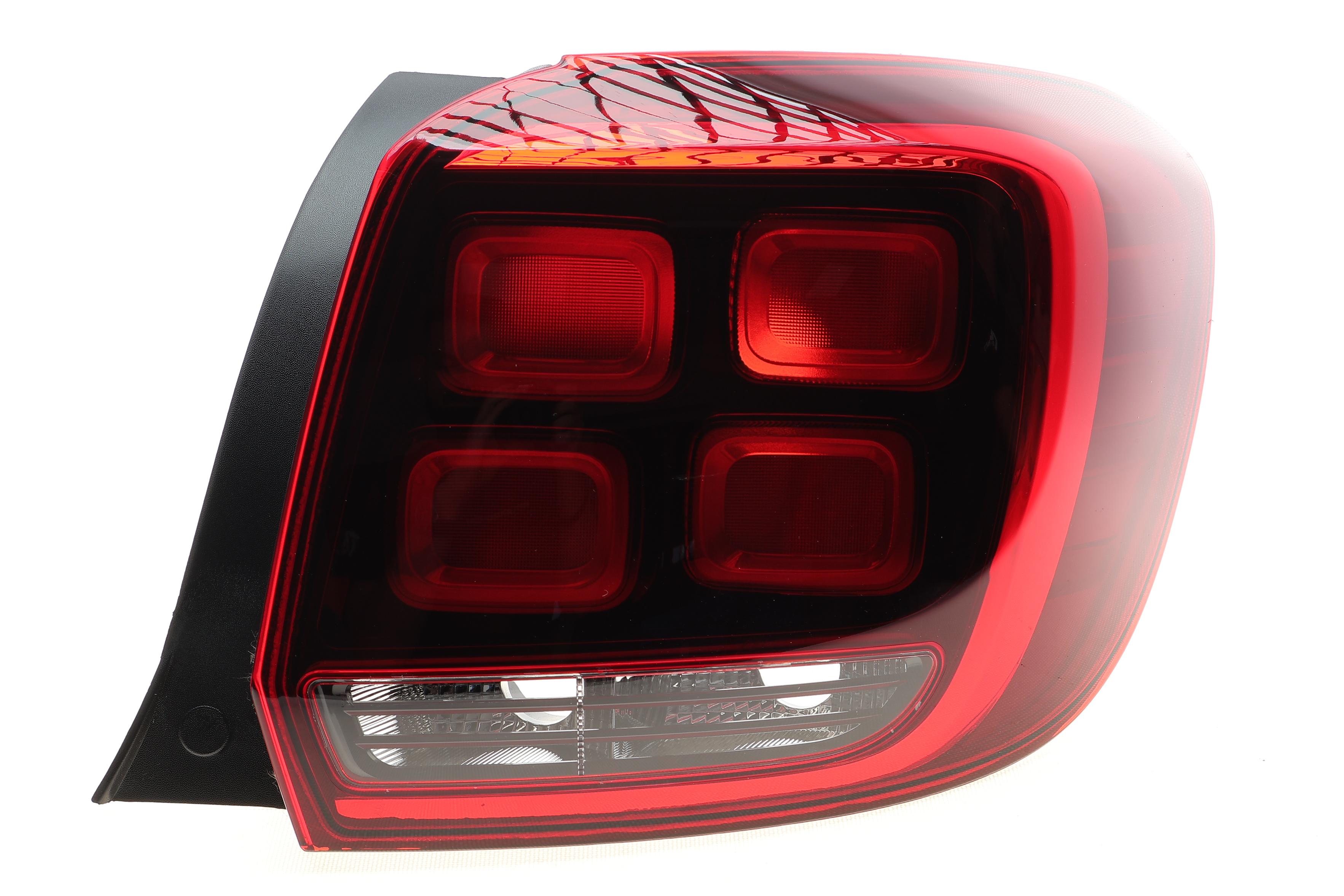 Ліхтар задній Dacia Sandero 16- (R)