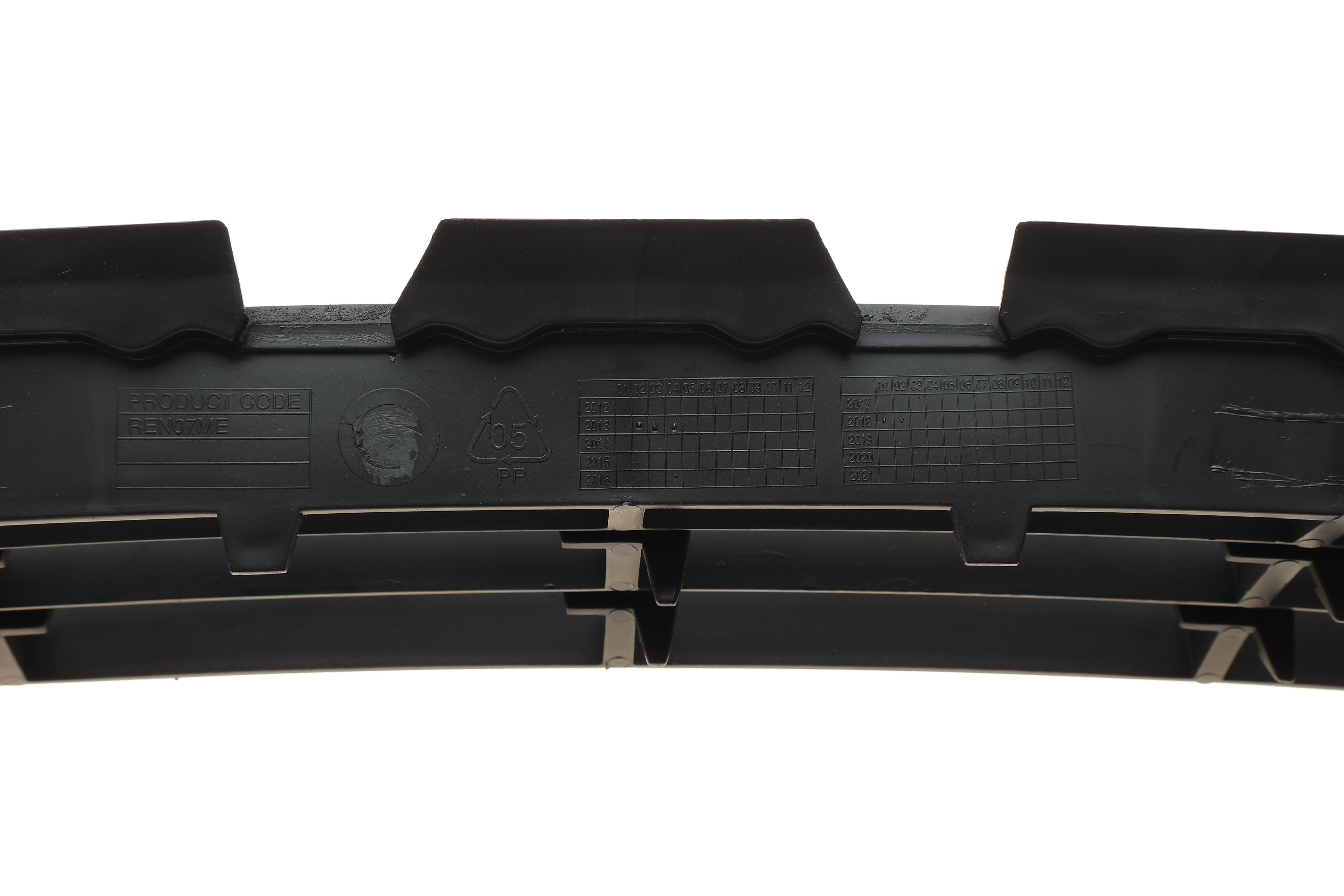 Решітка бампера Renault Megane 03-09