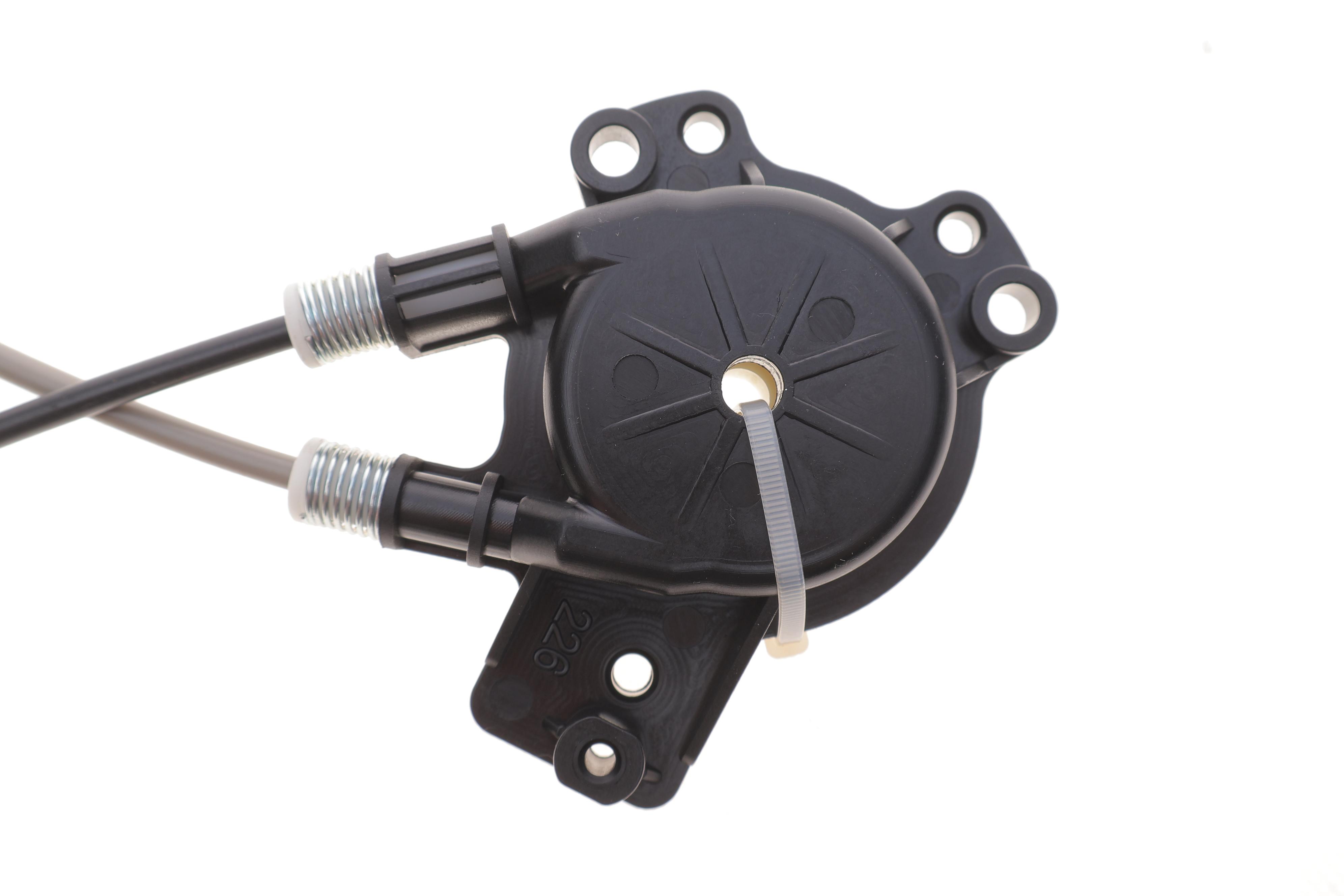 Склопідіймач Renault Megane II 02-10 (спереду) (L) (без мотора) (ACQ0095)