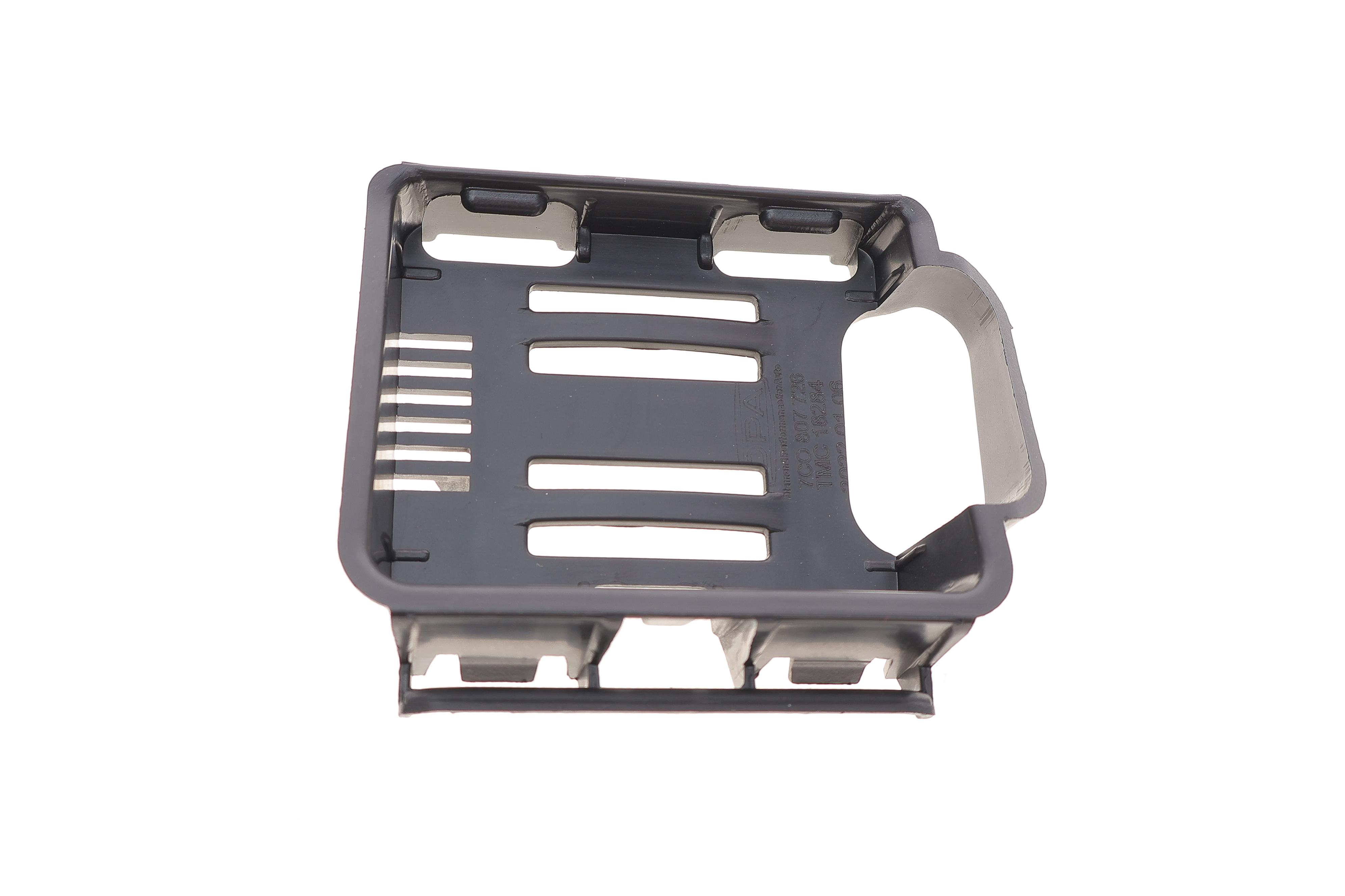 Решітка радіатора VW Crafter 17-