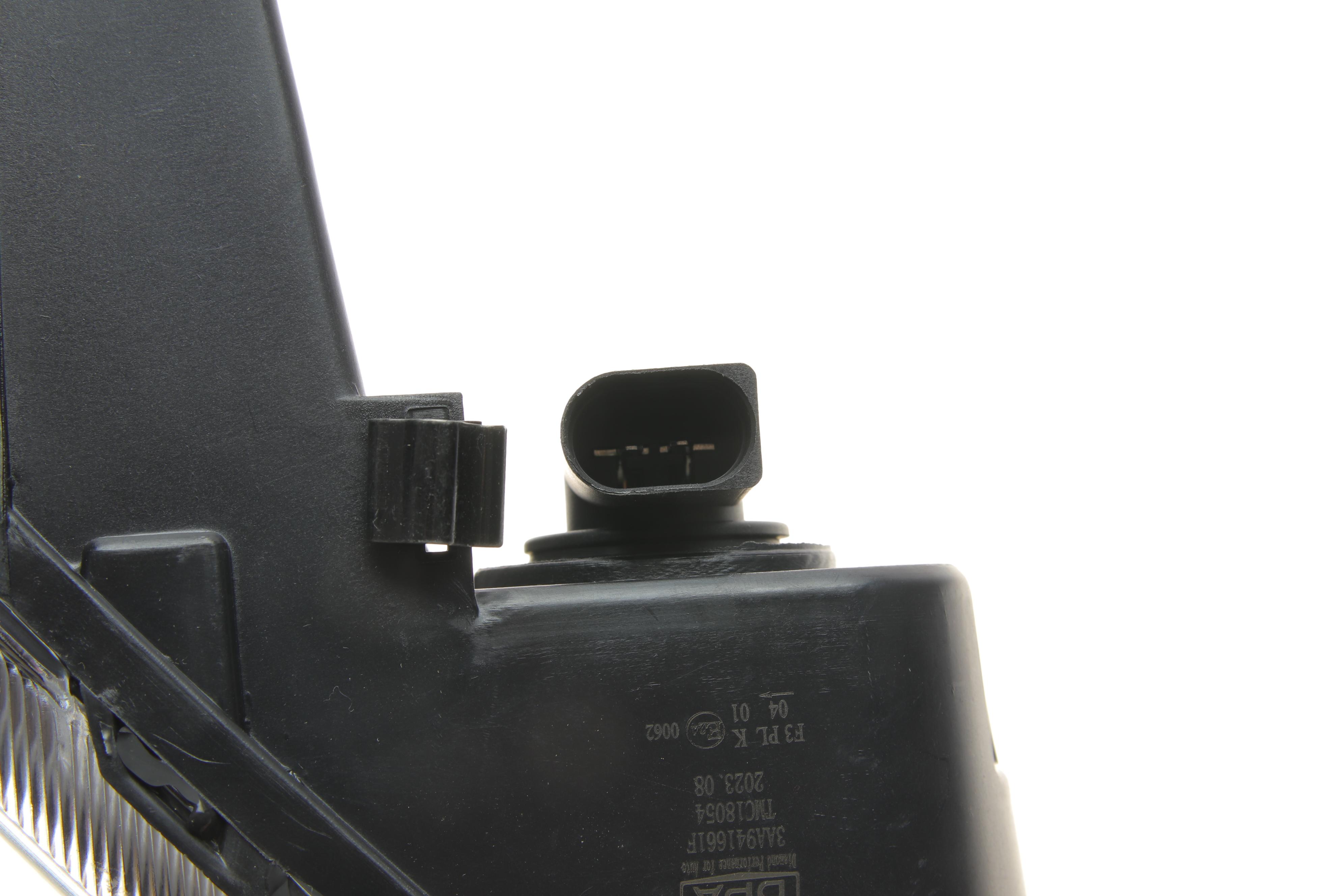 Фара протитуманна VW Passat 10-14 (L)