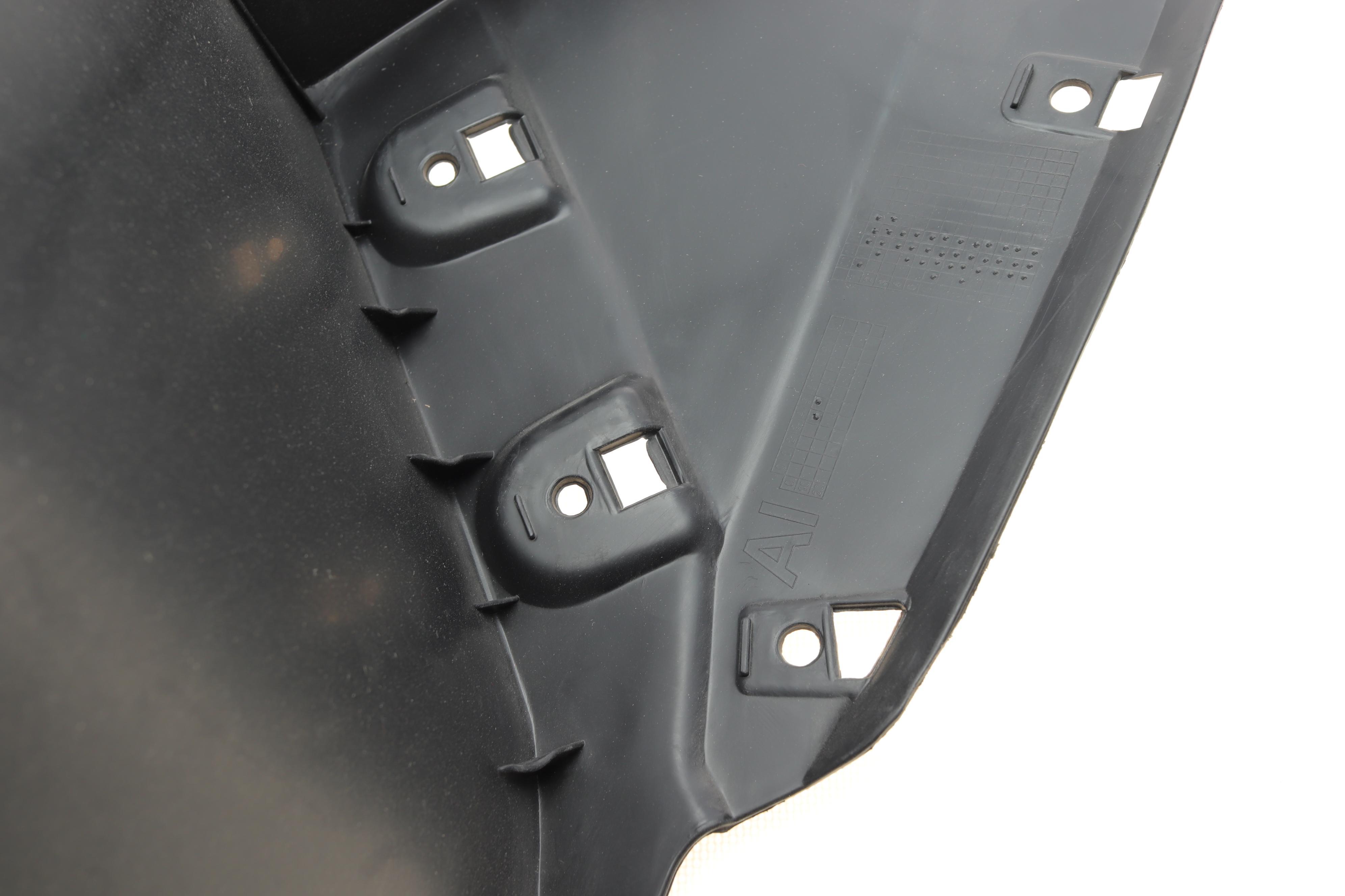 Підкрилок (передній/передня частина) BMW X5 (E70) 10-13 (R)