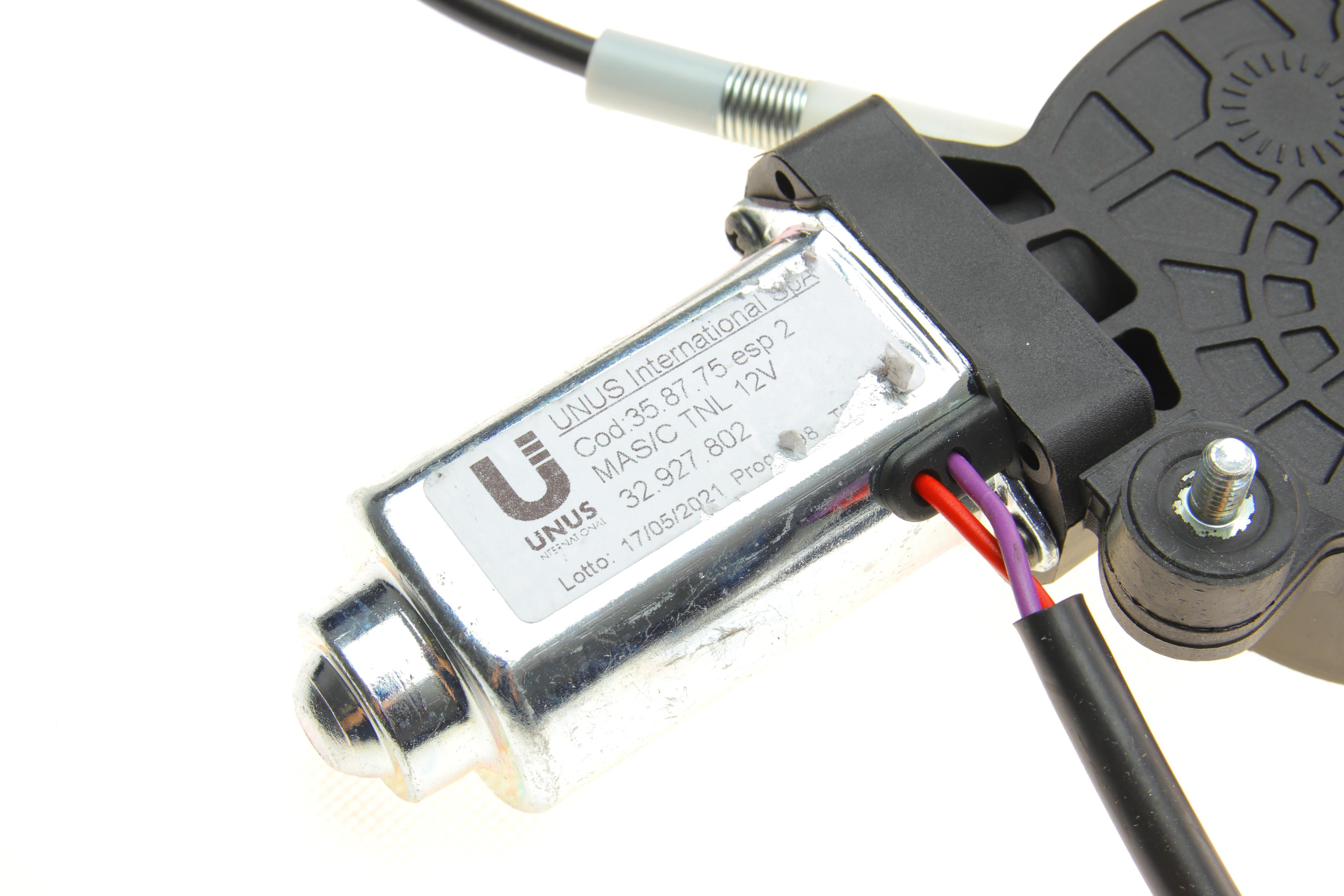 Склопідіймач (передній) Fiat Doblo 01- (L) (електро) (з моторчиком)