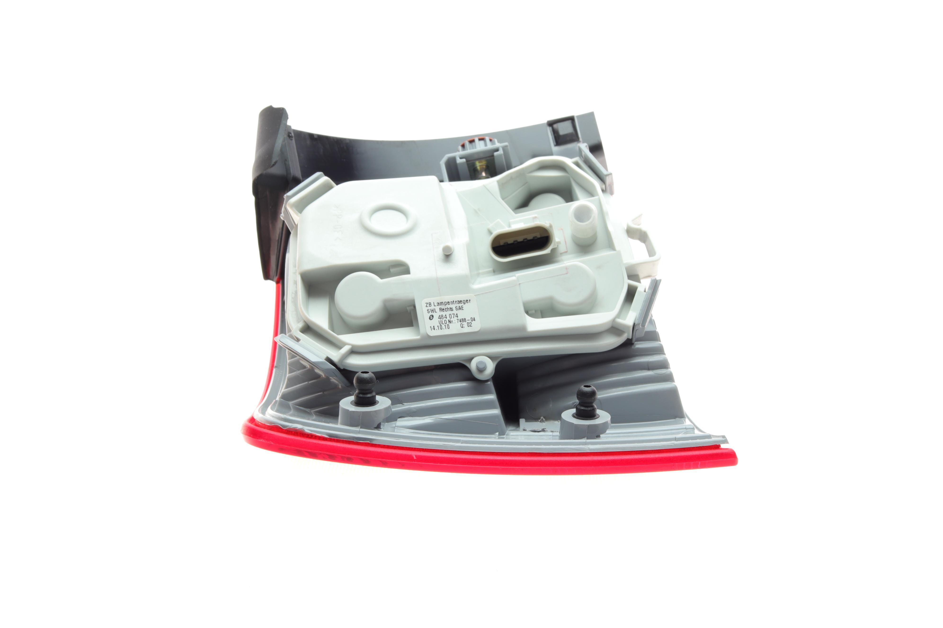 Ліхтар задній Audi A4 04-08 (R)