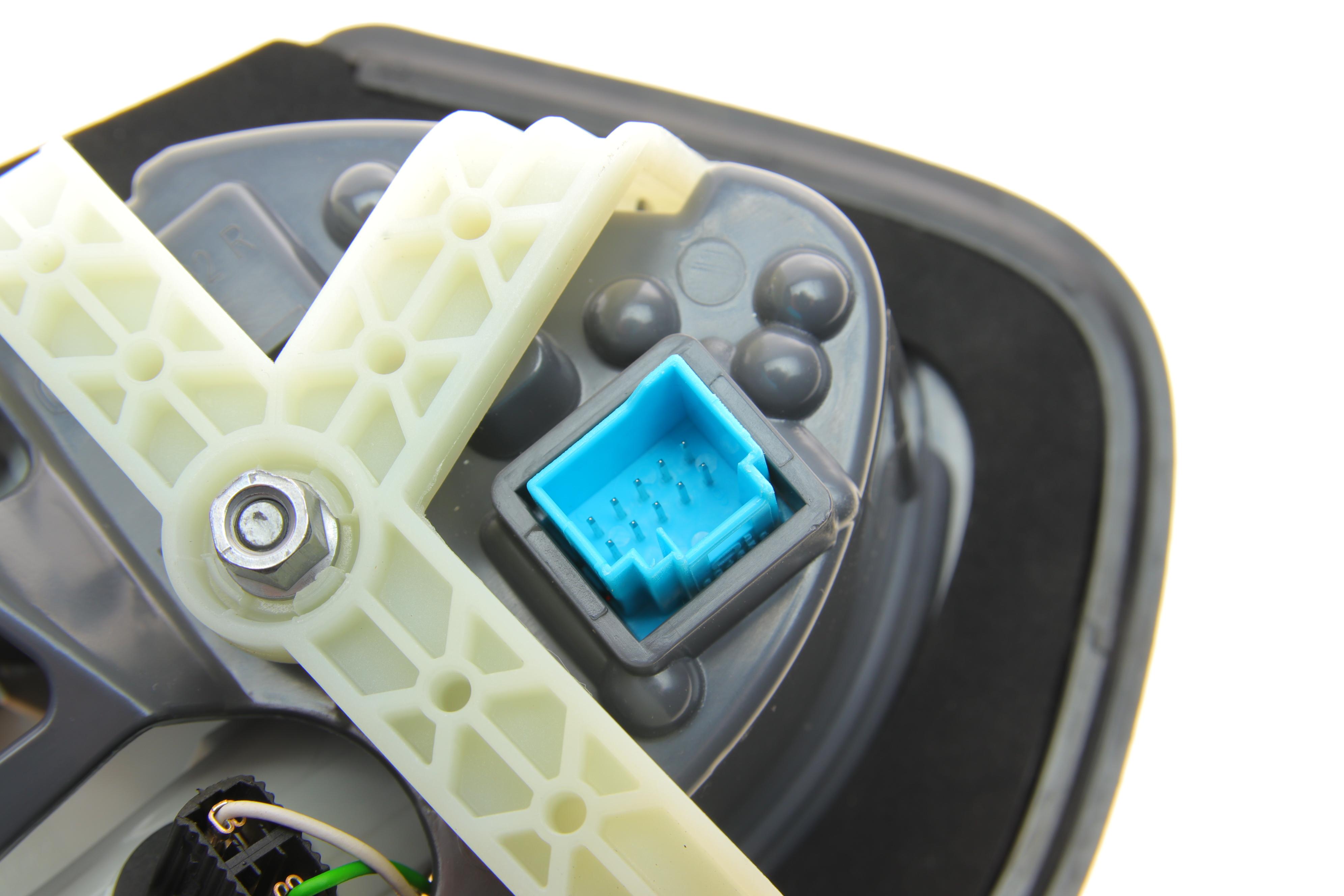 Ліхтар задній MB С-class (S205) 14- (R)