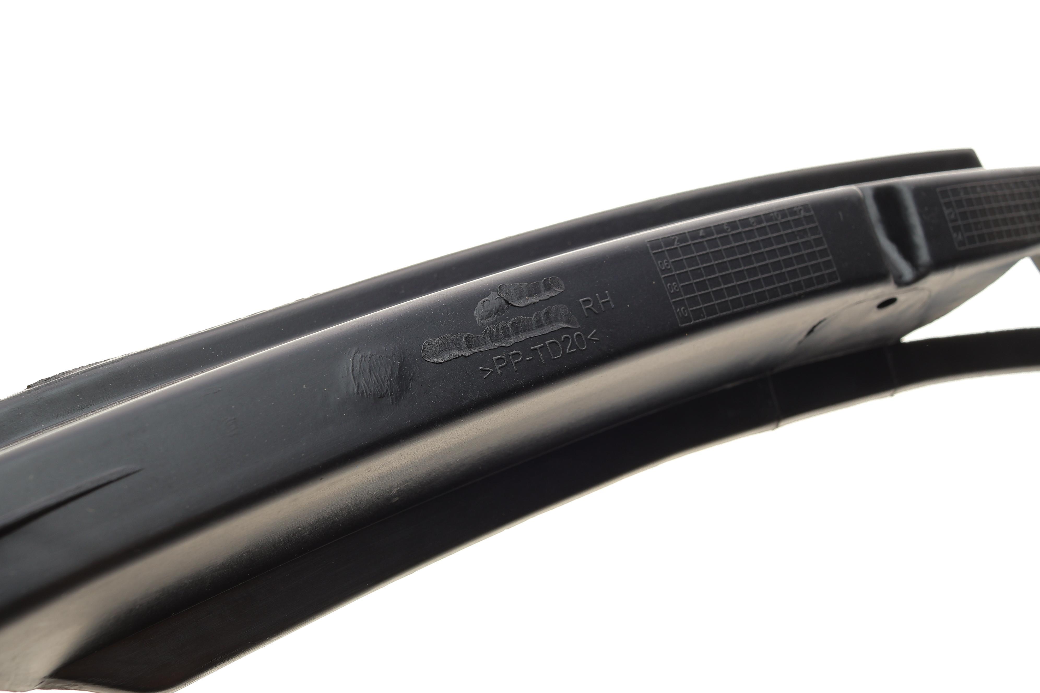 Кронштейн кріплення бампера (переднього/R) VW Passat 05-10