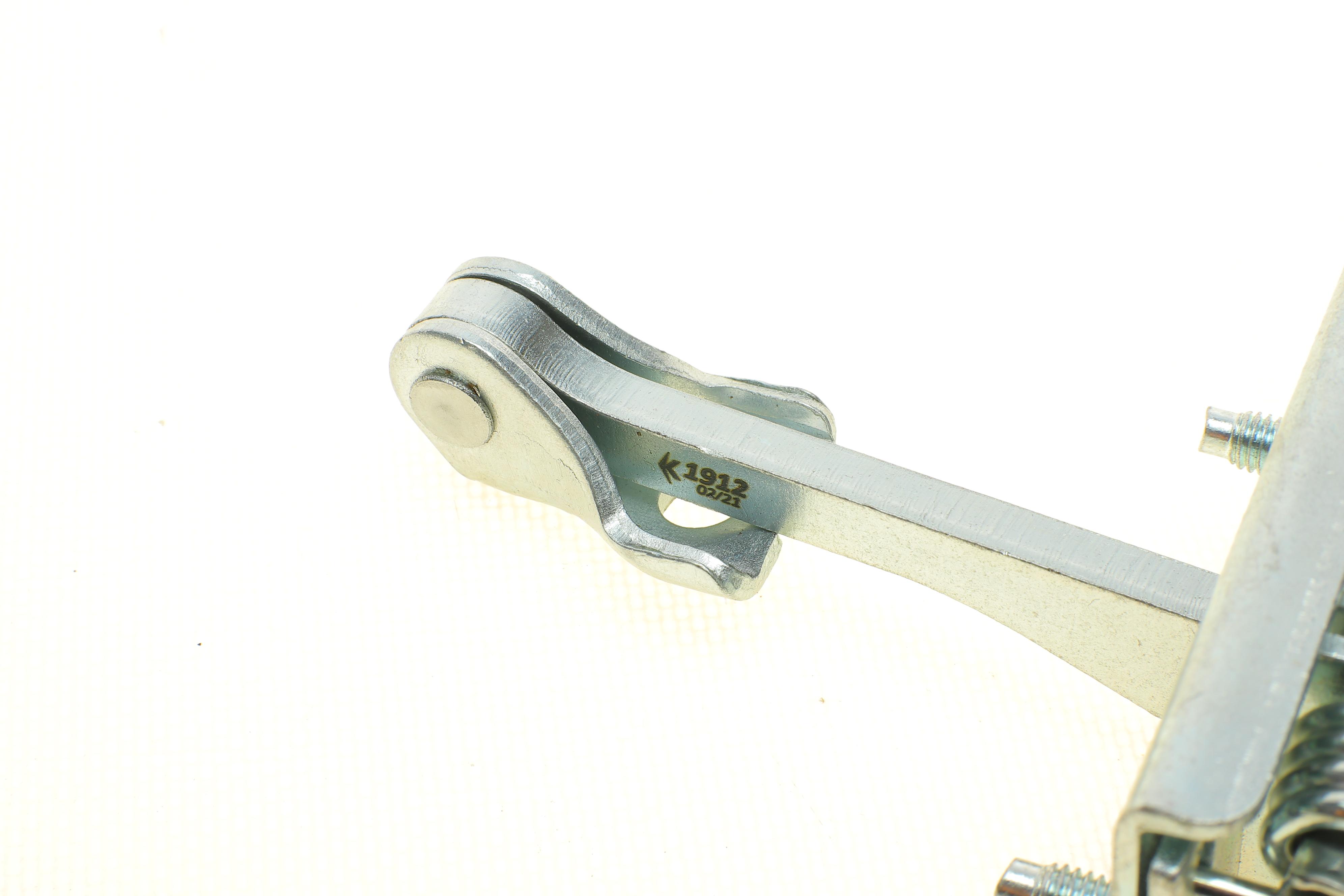 Обмежувач дверей (передніх) Peugeot Partner 08-