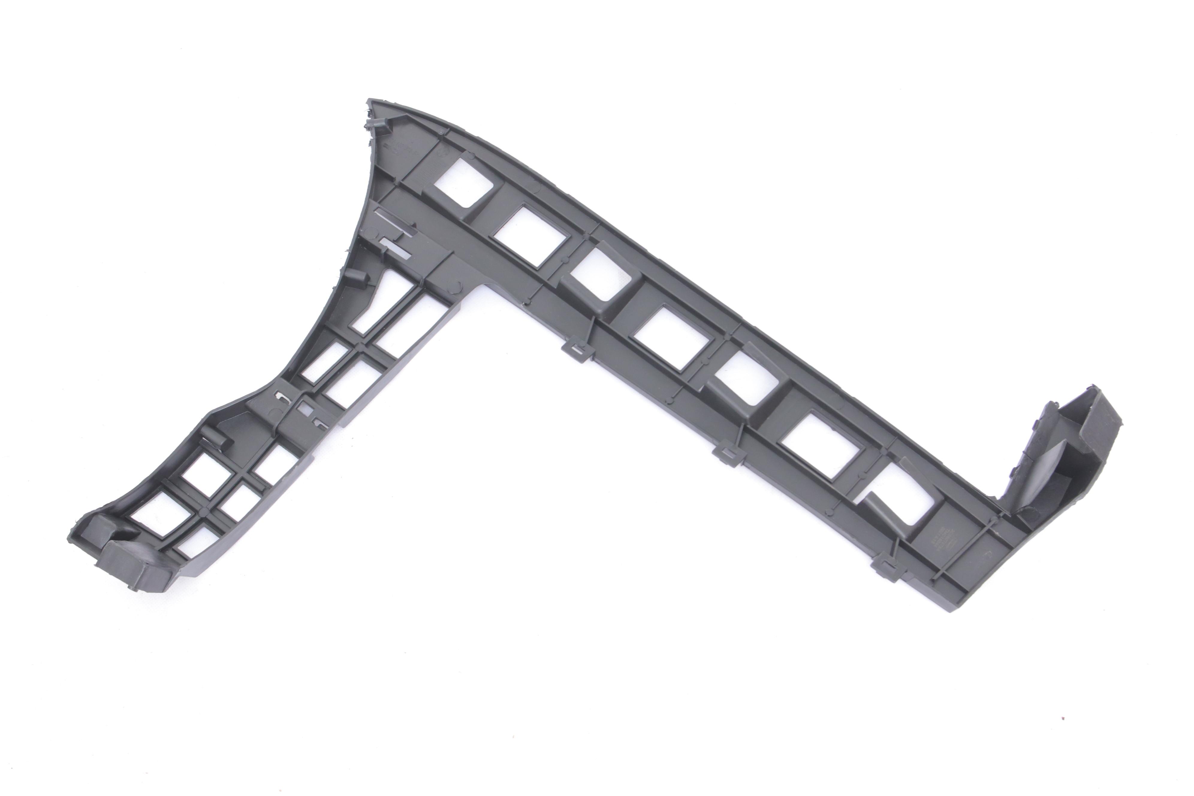 Кронштейн кріплення бампера (заднього/R) VW Passat 05-10