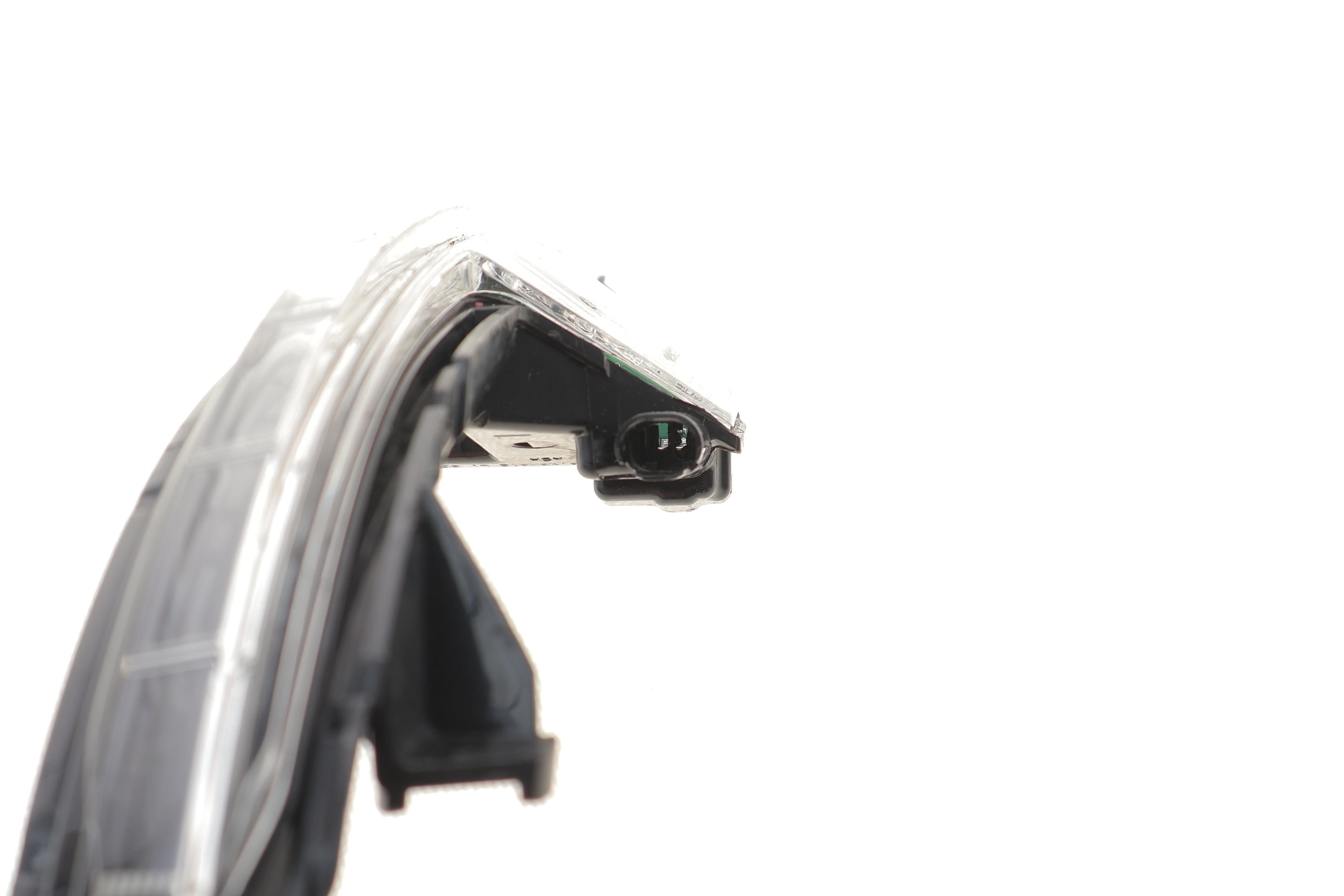 Повторювач повороту на дзеркало Audi A7 10- (L)