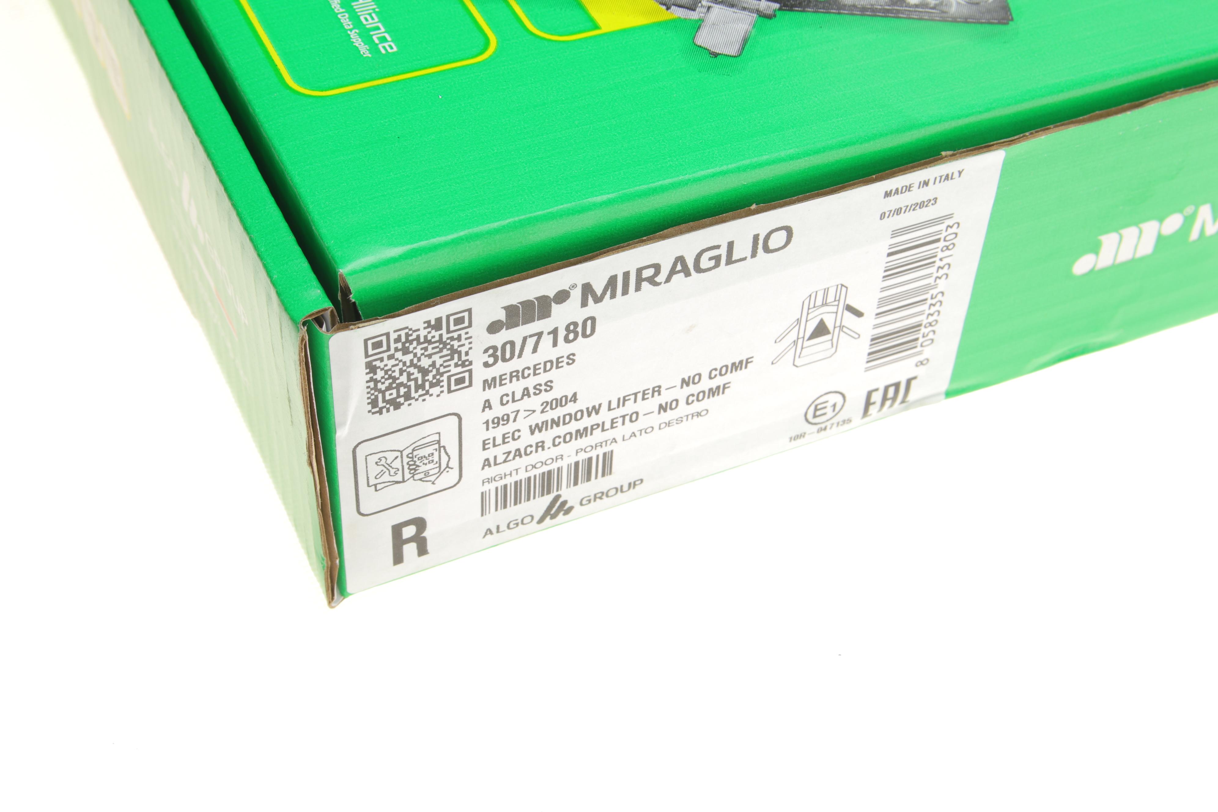 Склопідіймач (передній) MB A-class (W168) 97-04 (R) (електро) (з моторчиком)