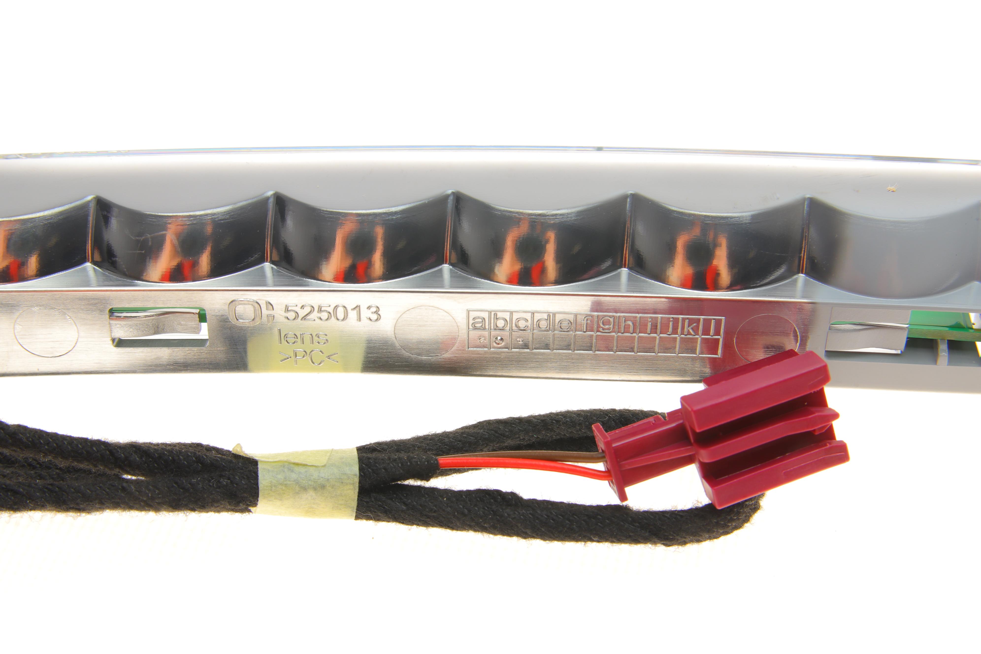 Ліхтар задній MB CLA-/C-/CLS-/E-class (C117/W213/V213/C257/W206/V206) 16- (сигнал стопа)