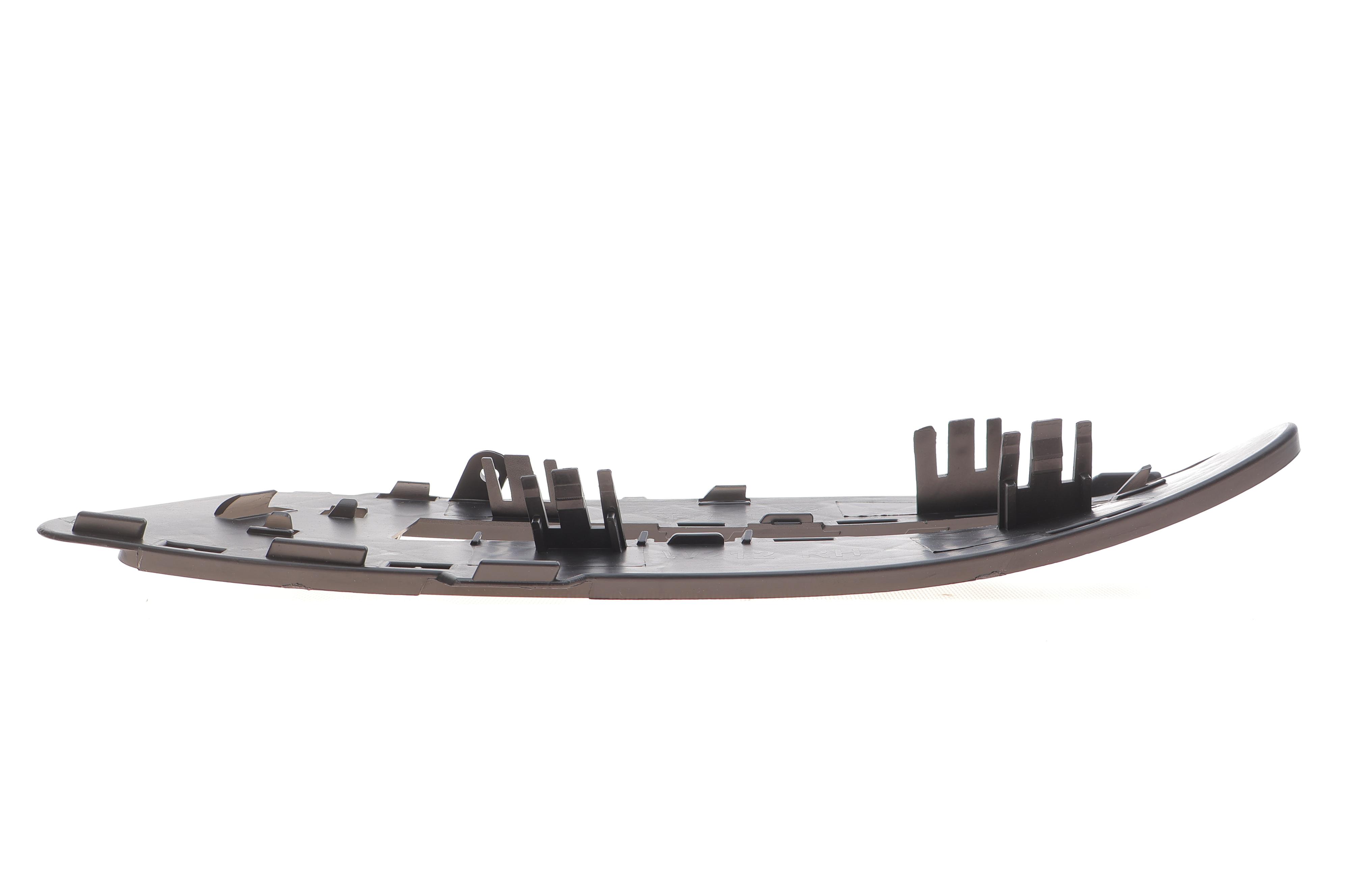 Решітка бампера MB E-class (W212) 10-11 (R)