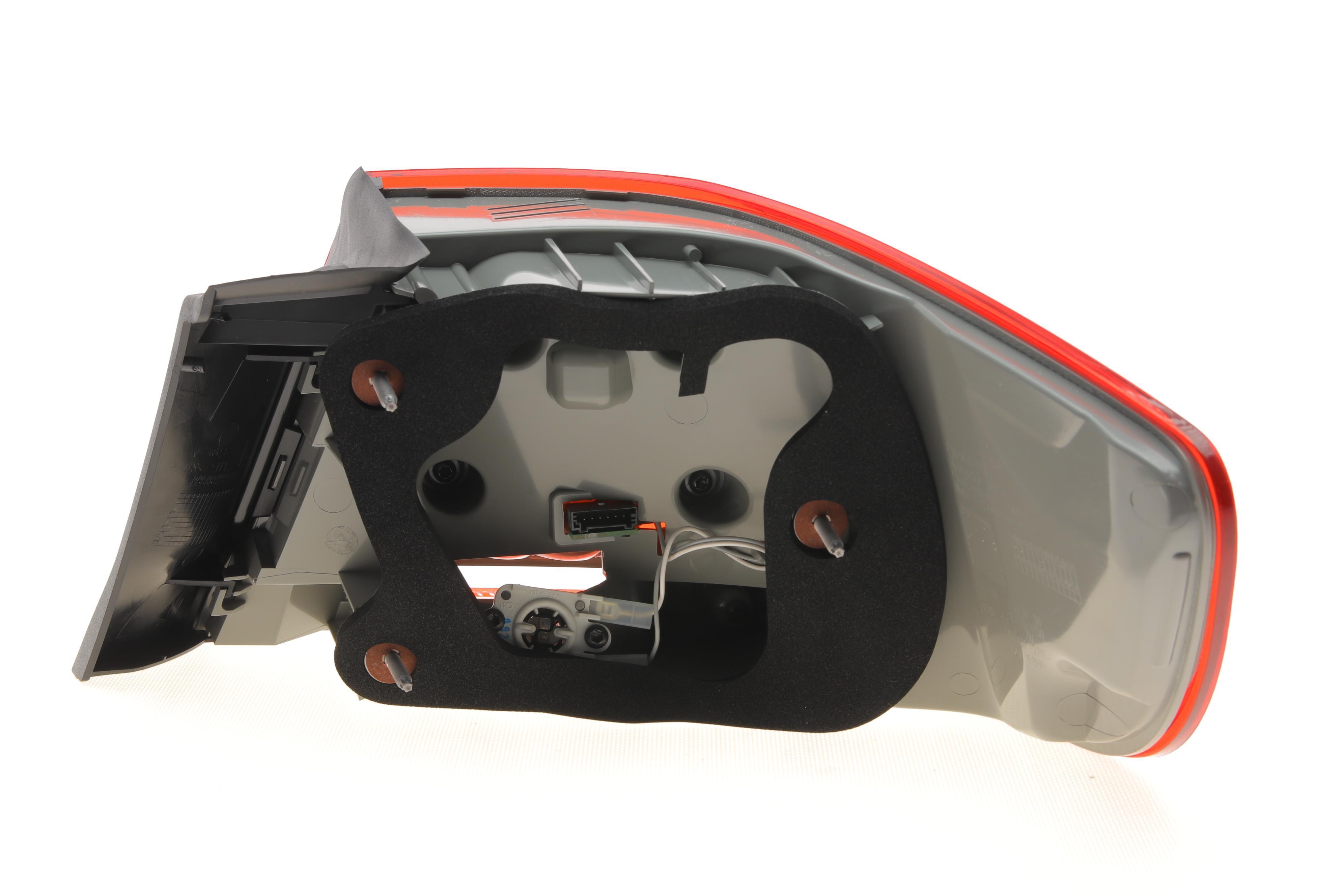 Ліхтар задній BMW 3 (E92) 06-13 (L) N43/N47/N52/N53/N54/N55/N57