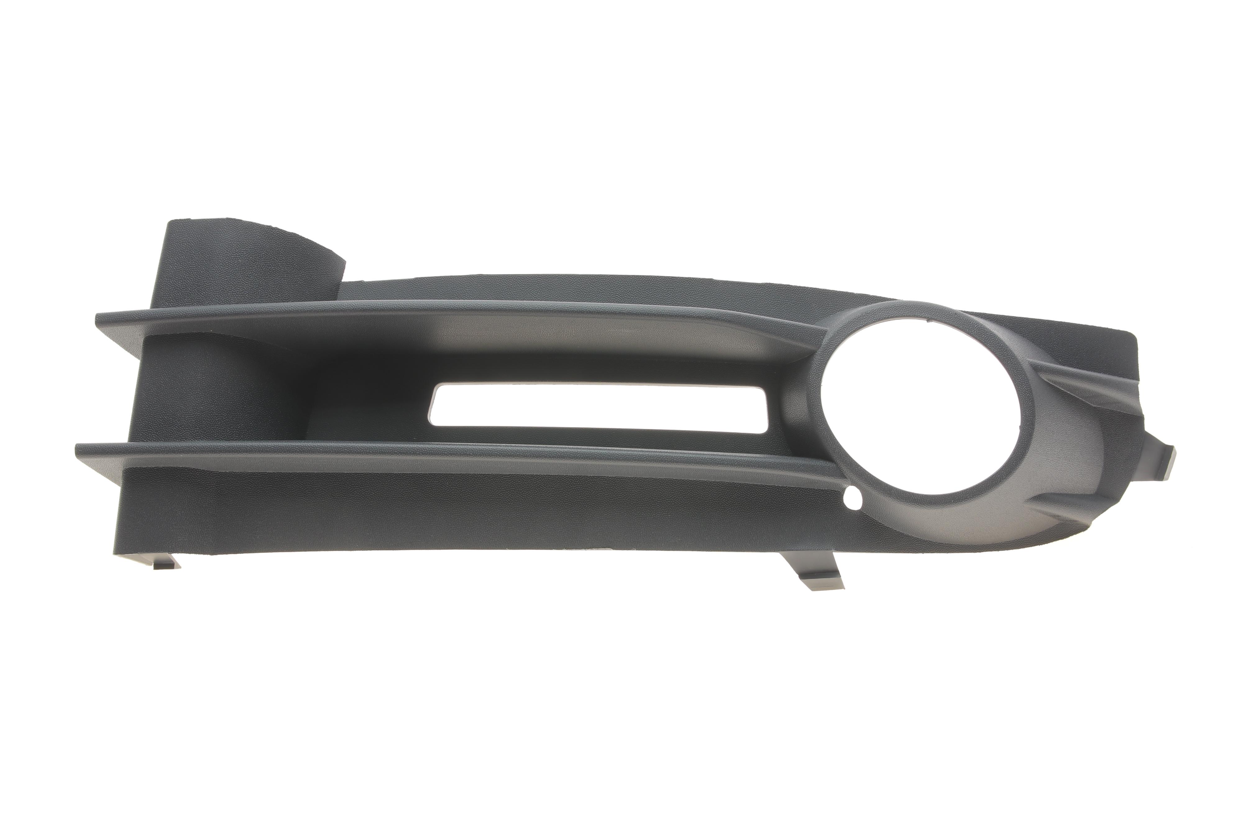 Вставка бампера (під протитуманну фару) VW Caddy III 04- (L)