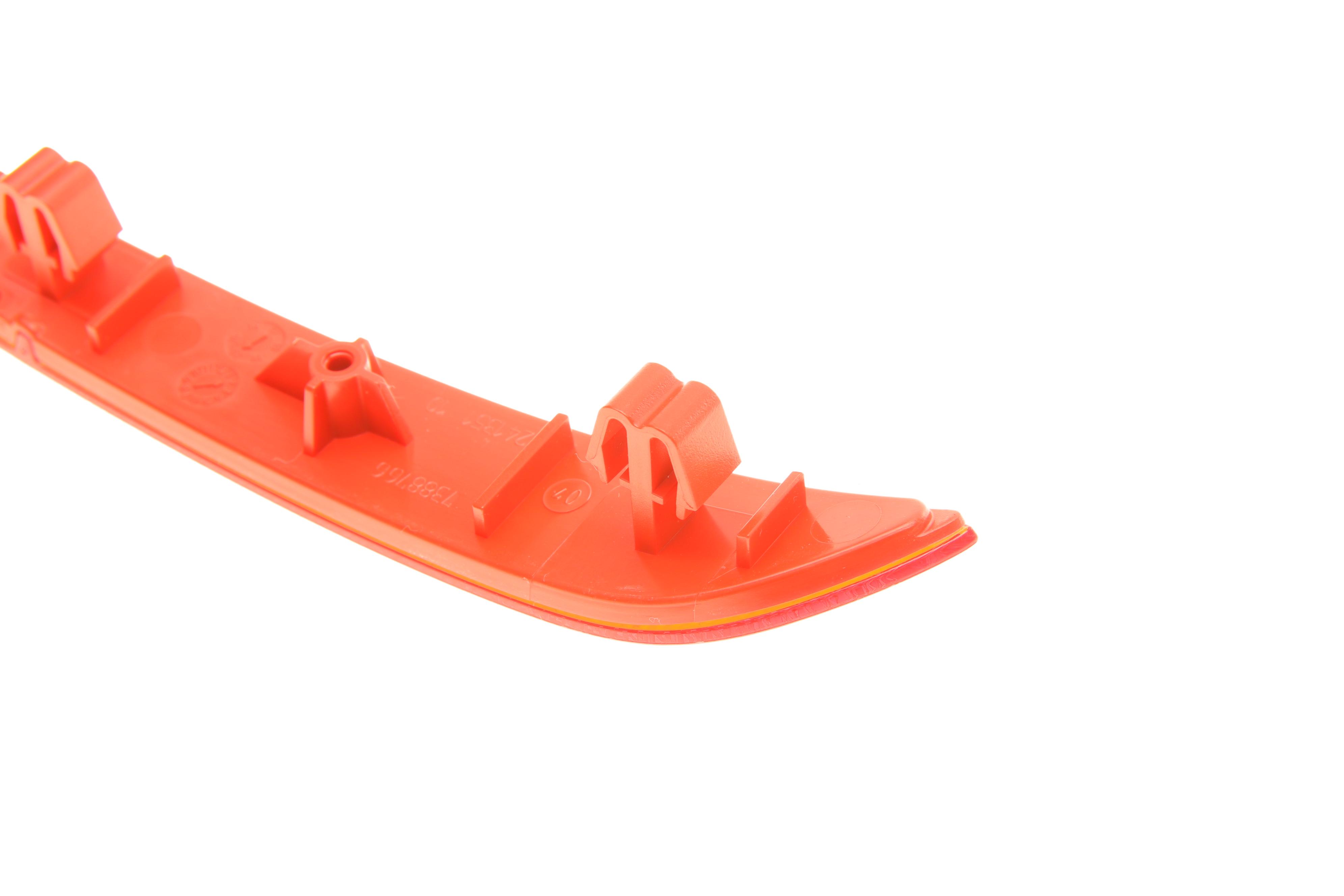 Світловідбивач бампера (заднього) BMW 5 (G30) 16- (R)