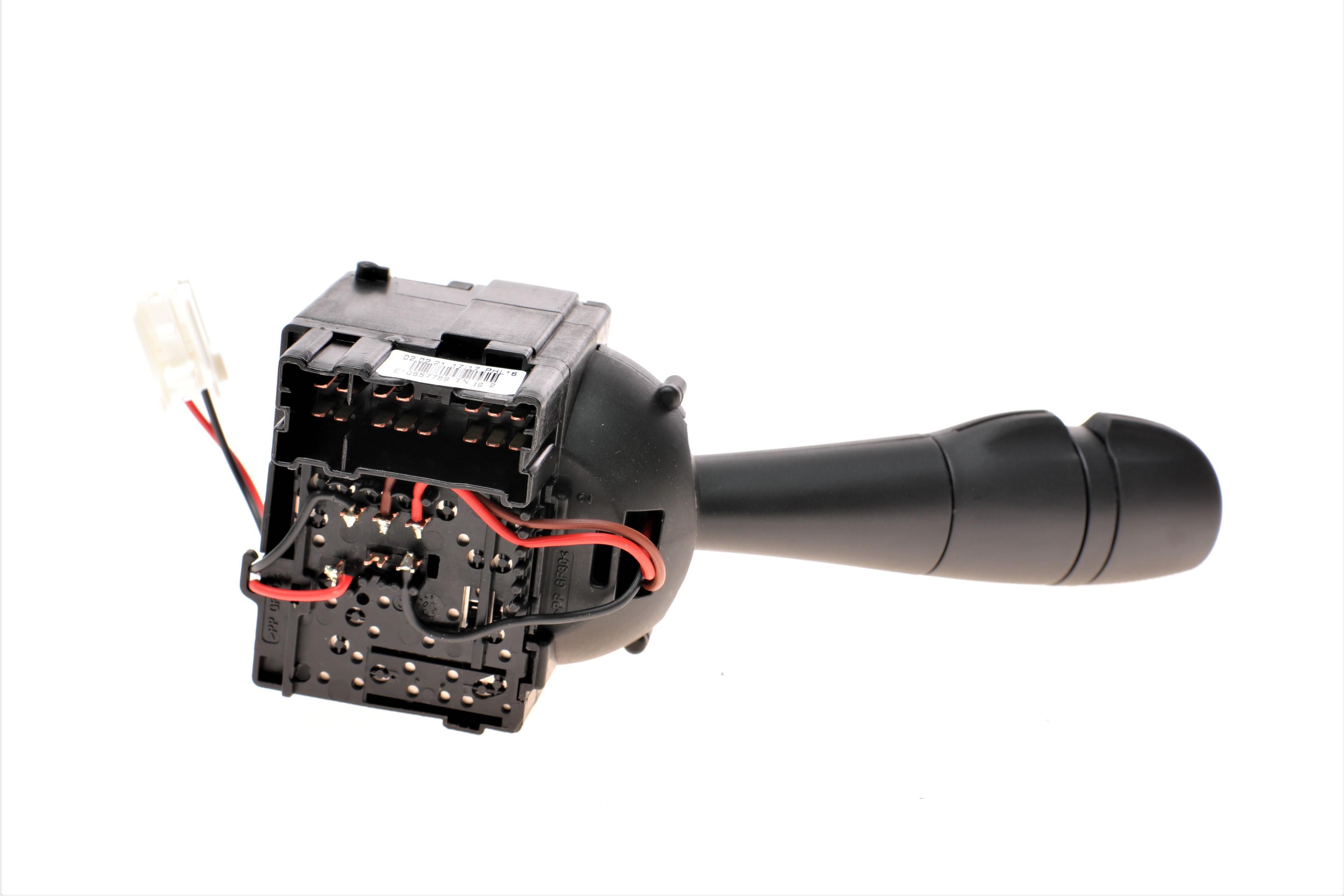 Перемикач підрульовий Renault Duster/Dacia Dokker 10-