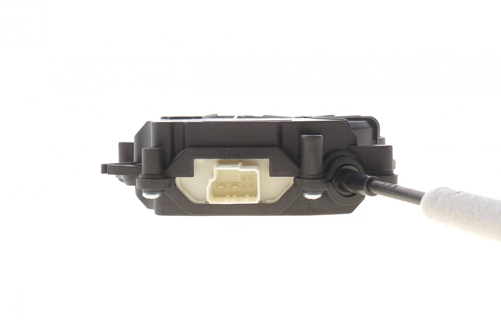 Привід замка кришки багажника BMW X6 (F16/F86) 14-