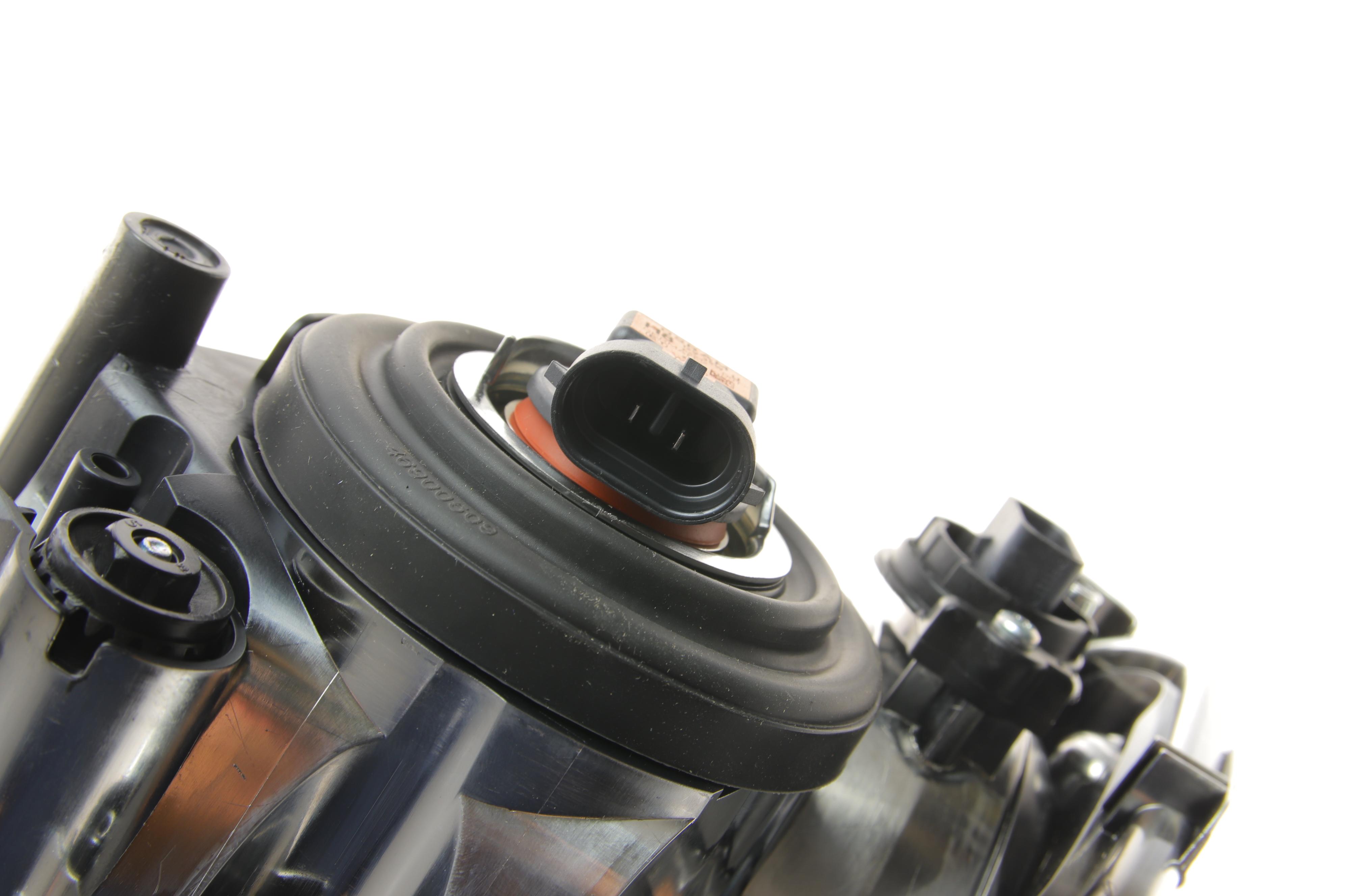 Фара протитуманна Peugeot 508 10- (R)