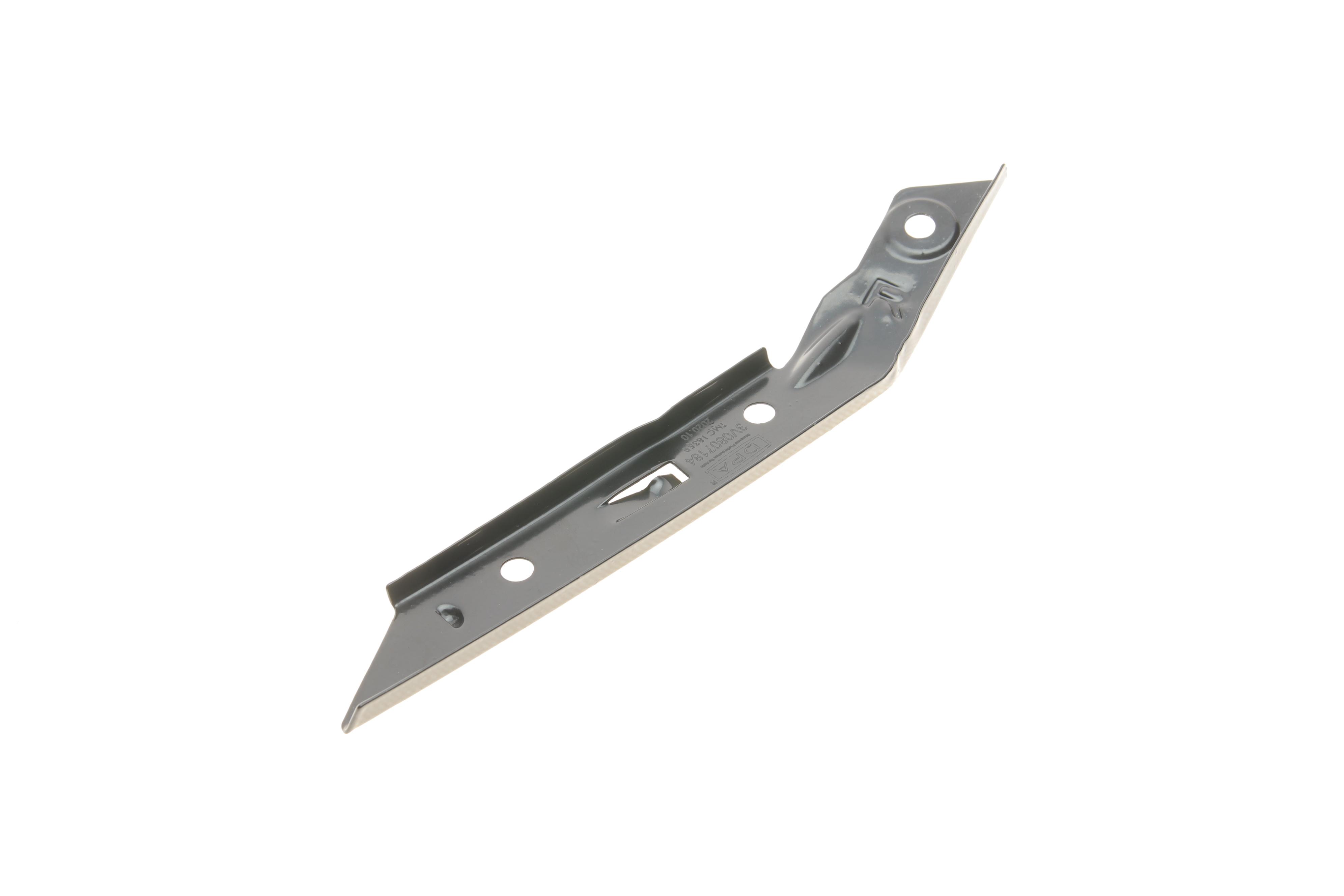 Кронштейн кріплення бампера (переднього/R) Skoda Superb 15-