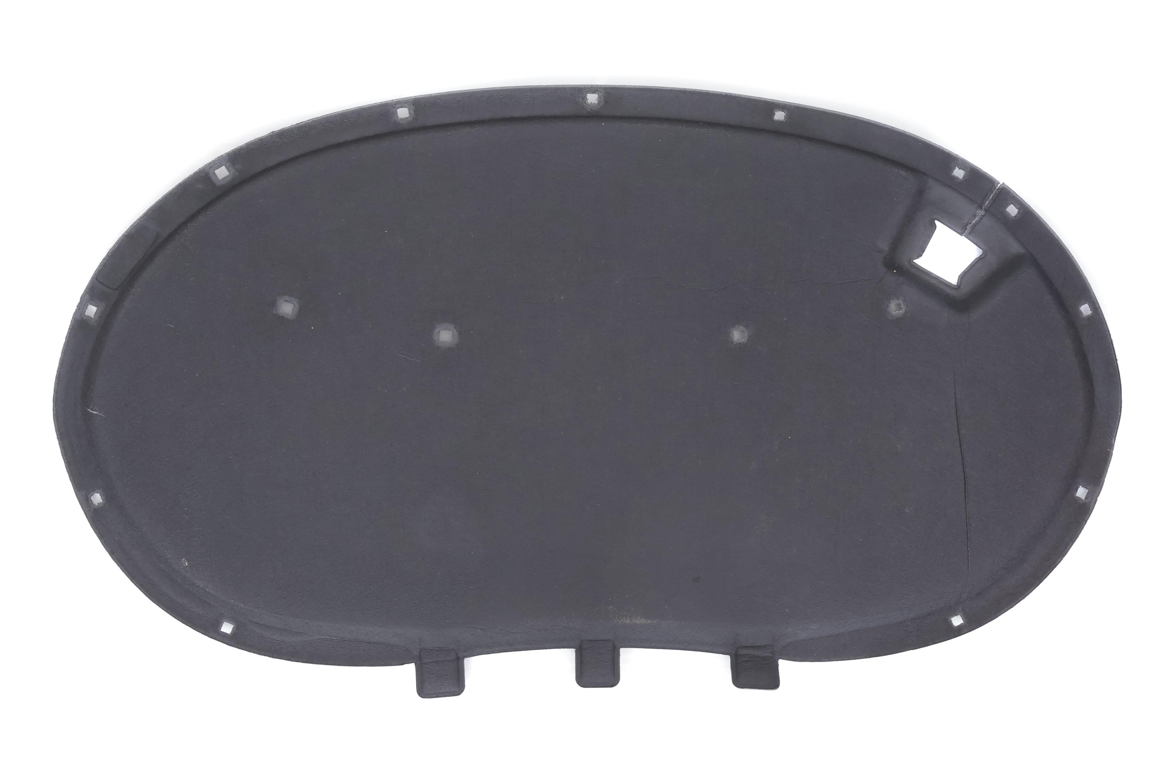 Шумоізоляція капоту VW Passat 11-15