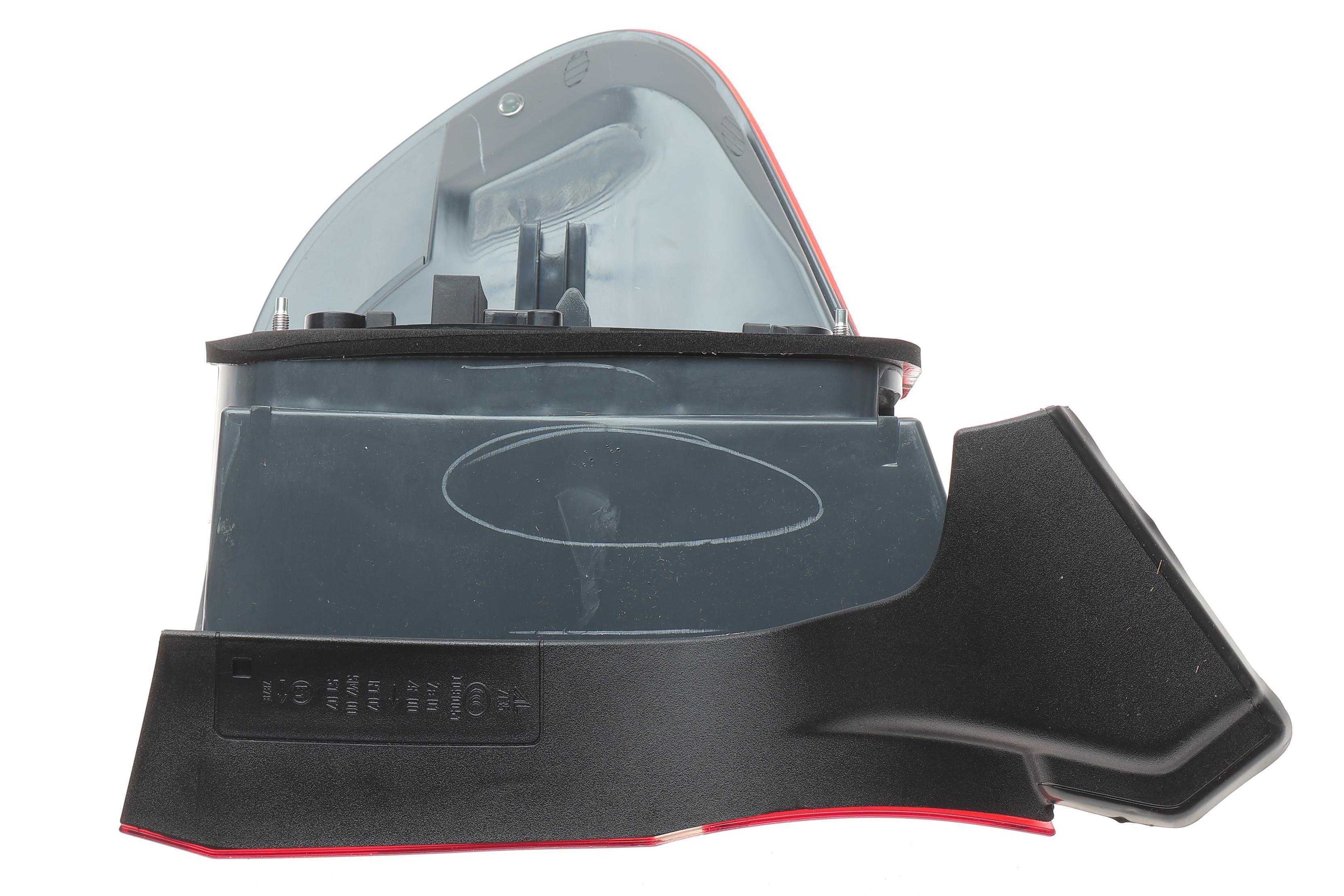 Ліхтар задній BMW X5 (E70) 08-13 (R) (LLH491)