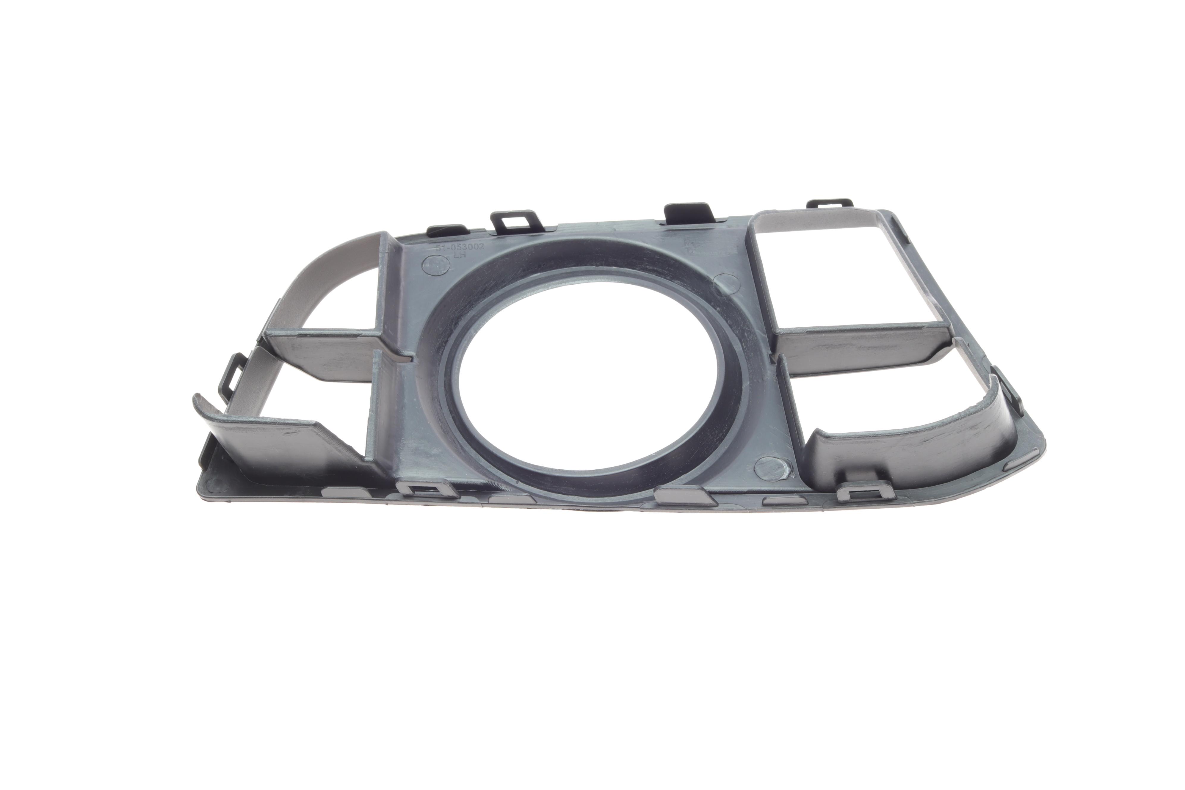 Вставка бампера (під протитуманку) BMW 5 (F10/F11) 09-17 (M-Technic) (L)