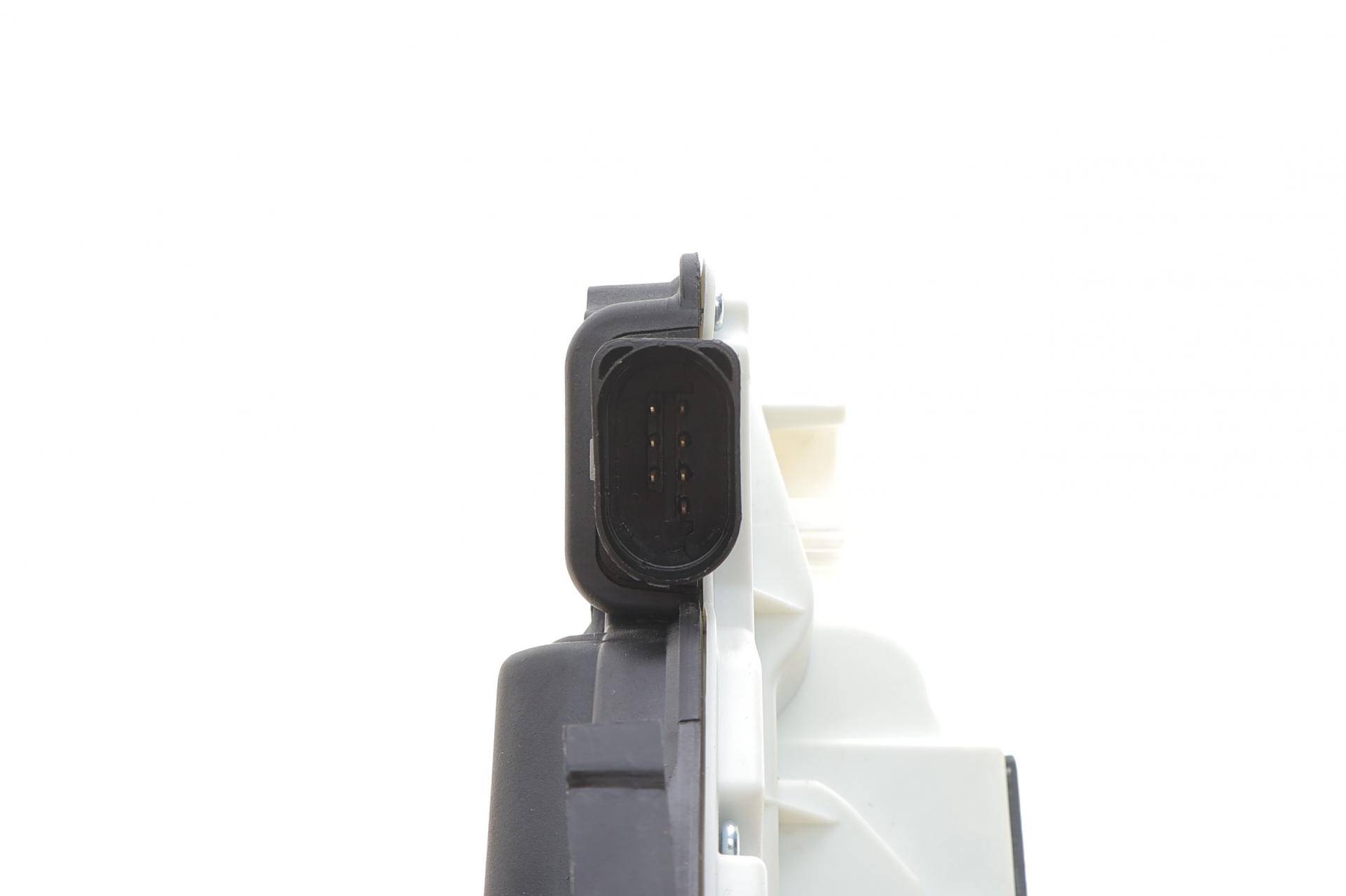 Замок дверей (передніх/L) VW Amarok/Passat/Tiguan 08-