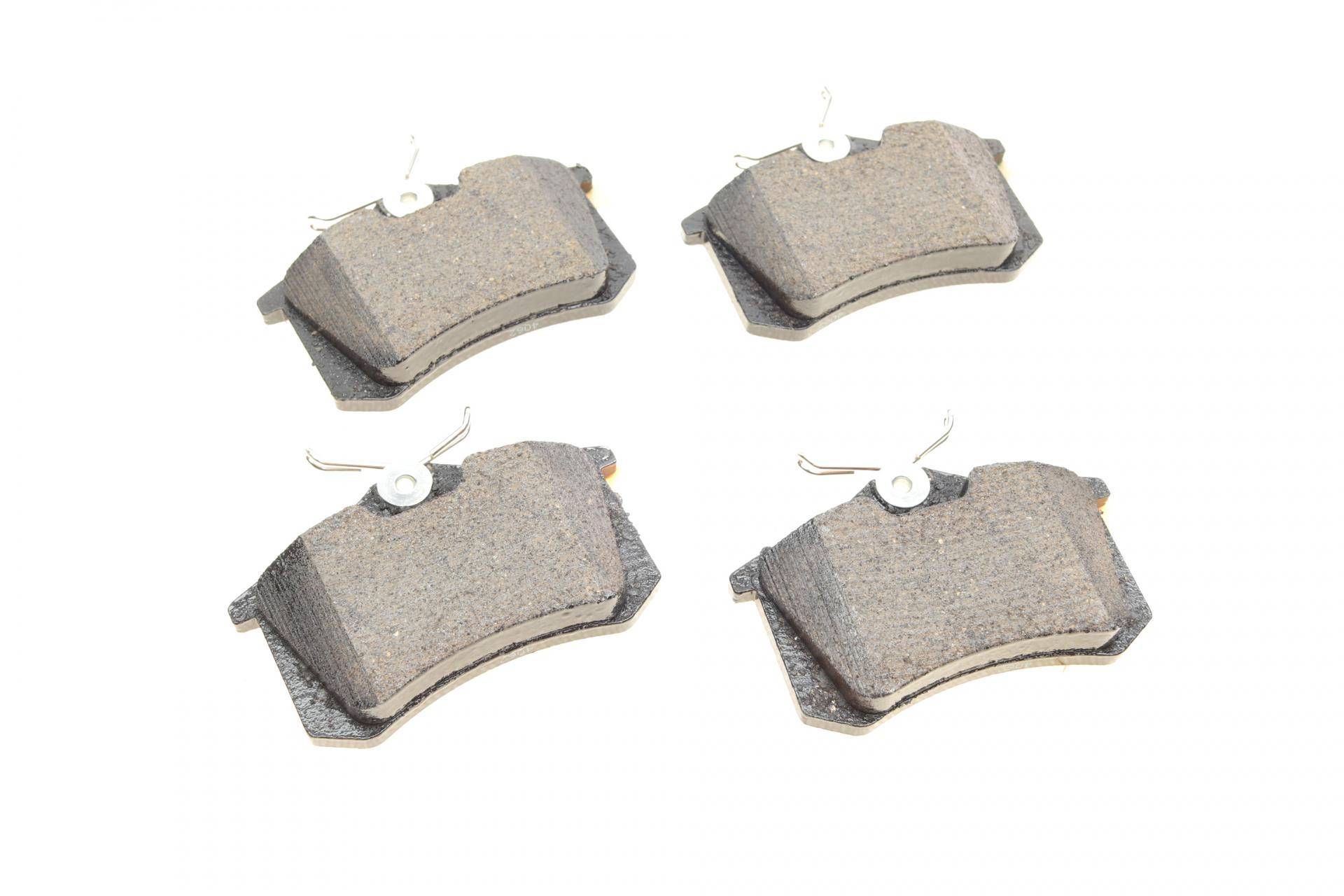 Колодки гальмівні (задні) VW Golf II/III/Passat B2/B3/B4 84-99/Polo 95-01/Peugeot 405 87-97