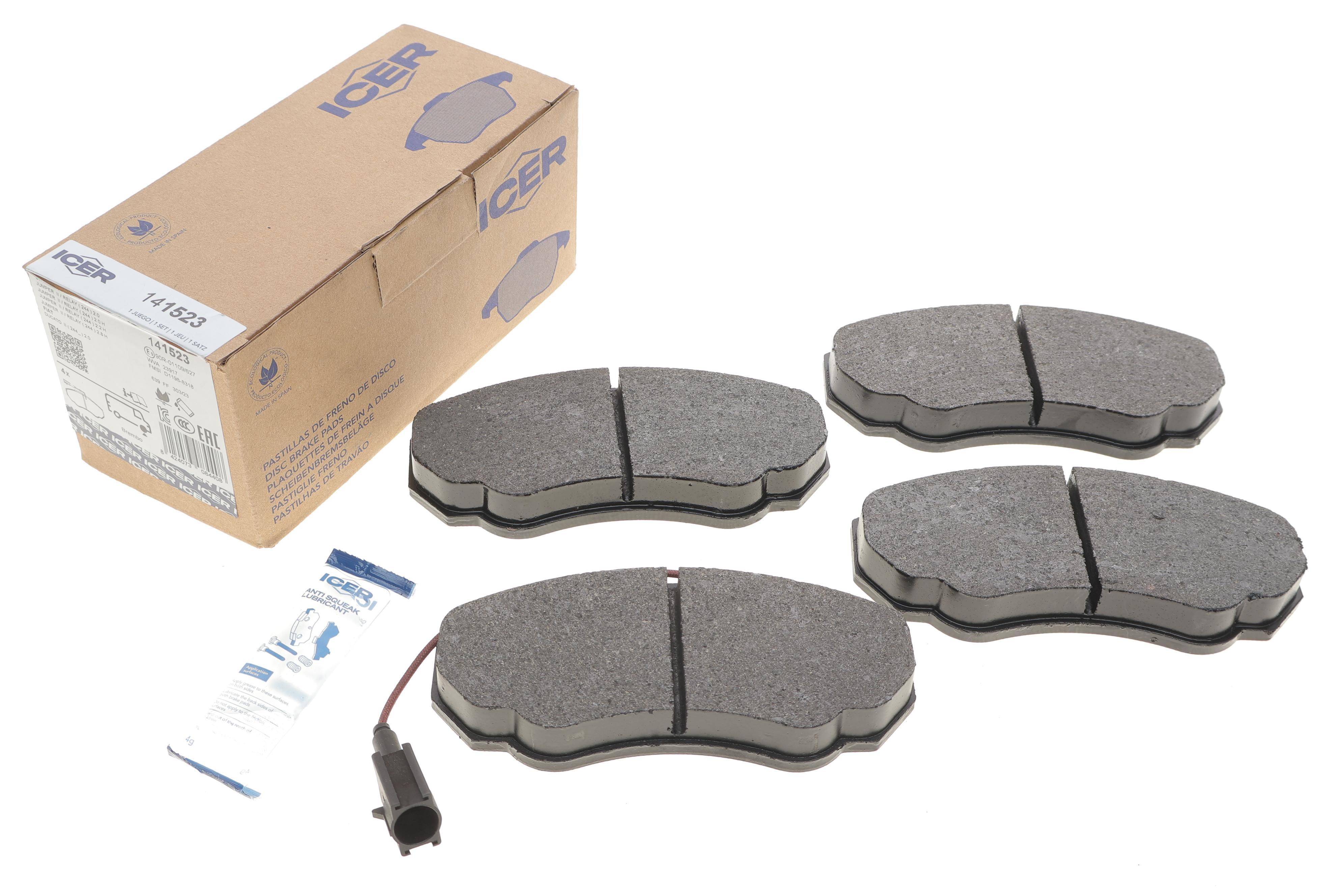 Колодки гальмівні (передні) Citroen Jumper 02-/Fiat Ducato/Peugeot Boxer 98- R15 (+датчик)