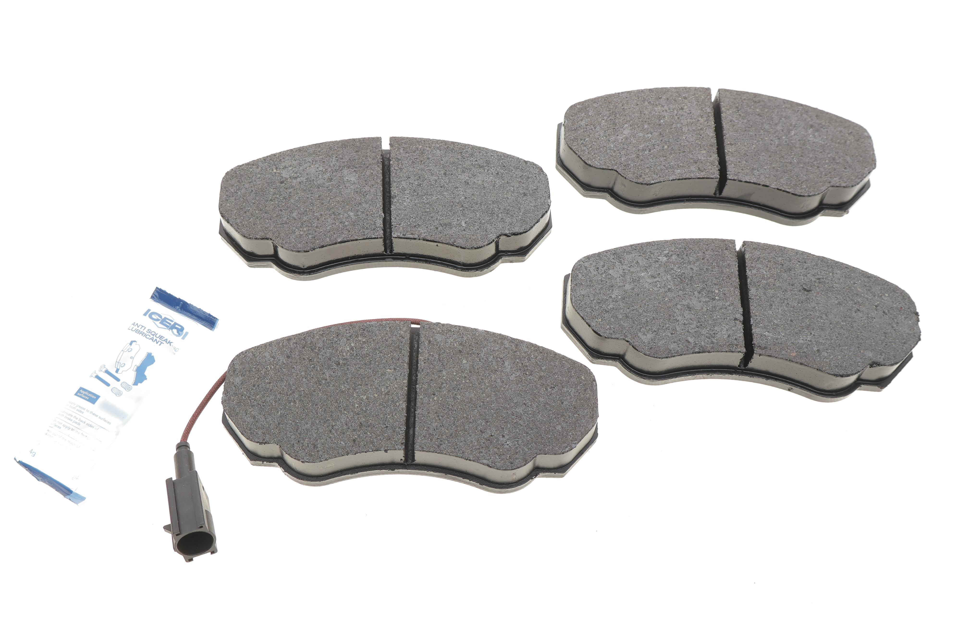 Колодки гальмівні (передні) Citroen Jumper 02-/Fiat Ducato/Peugeot Boxer 98- R15 (+датчик)