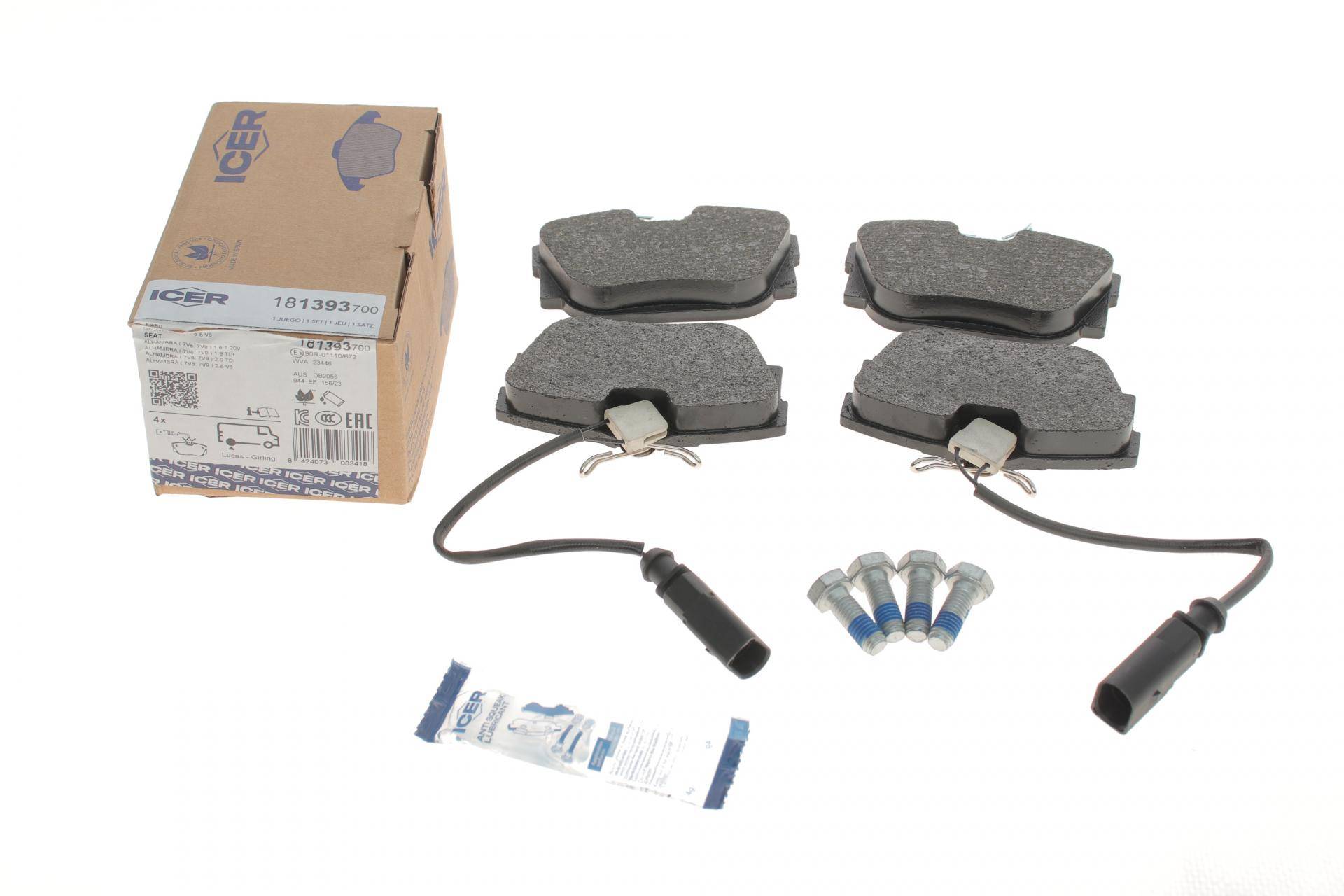 Колодки гальмівні (задні) Ford Galaxy 00-06/Seat Alhambra 97-10/VW T4 90-03/Sharan 95-10 (+датчики)