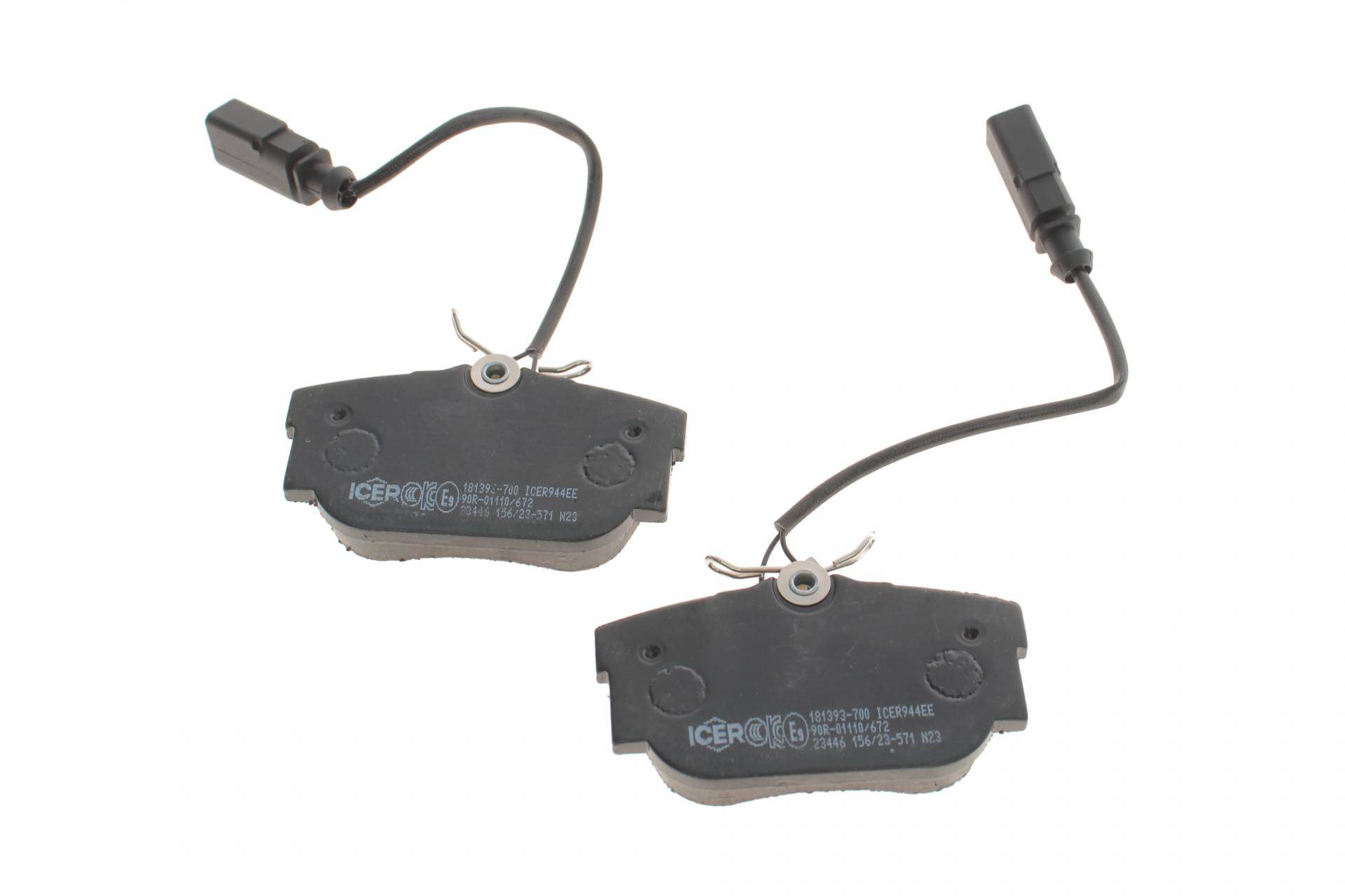 Колодки гальмівні (задні) Ford Galaxy 00-06/Seat Alhambra 97-10/VW T4 90-03/Sharan 95-10 (+датчики)