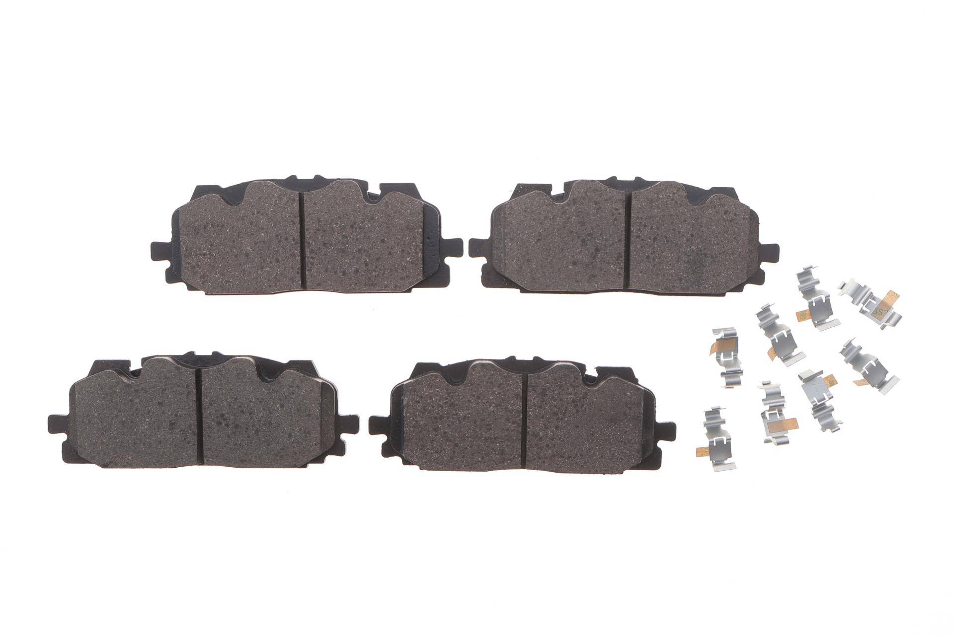Колодки гальмівні (передні) Audi A5/Q7 2.0-3.0 D 15-/VW Touareg 17- (Akebono) (з аксесуарами)