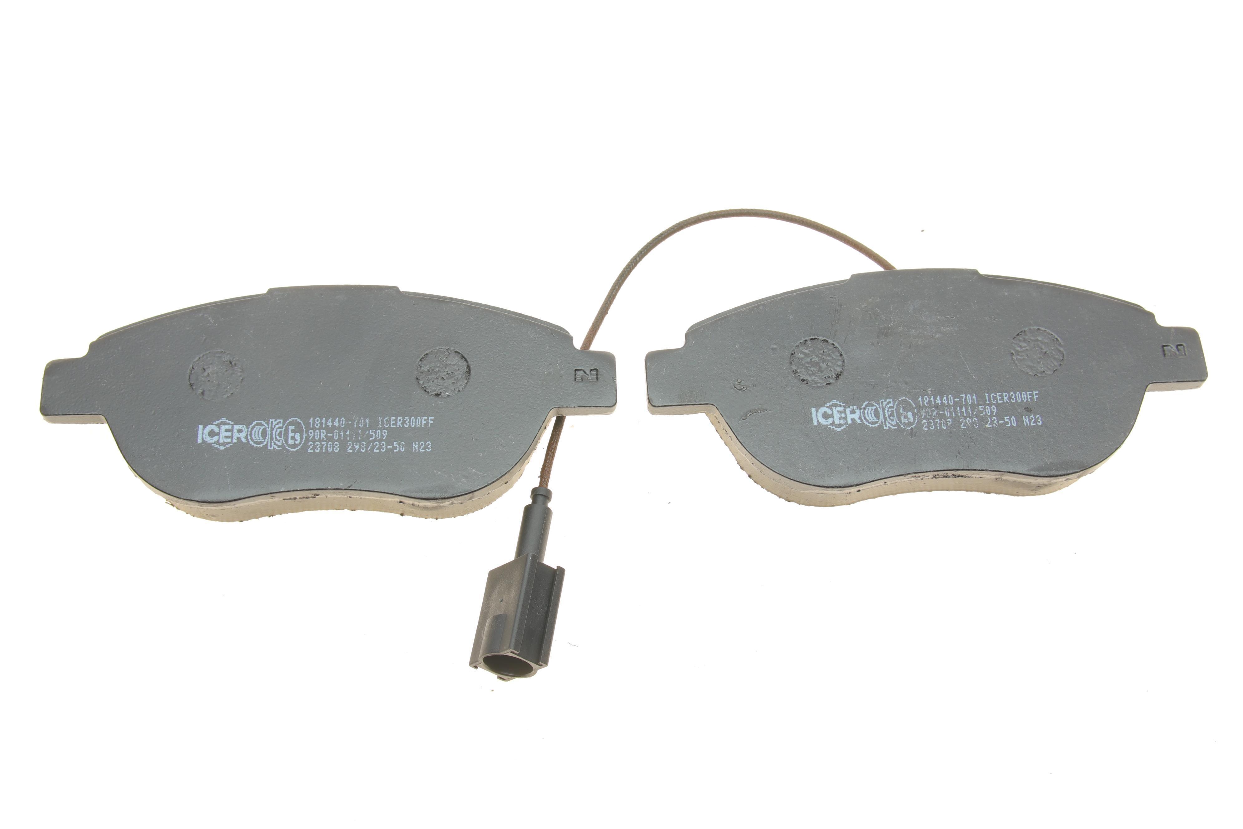 Колодки гальмівні (передні) Fiat Doblo 01-/Fiorino/Qubo/Punto 09-/Idea 05-/Opel Combo 12- (+датчик)