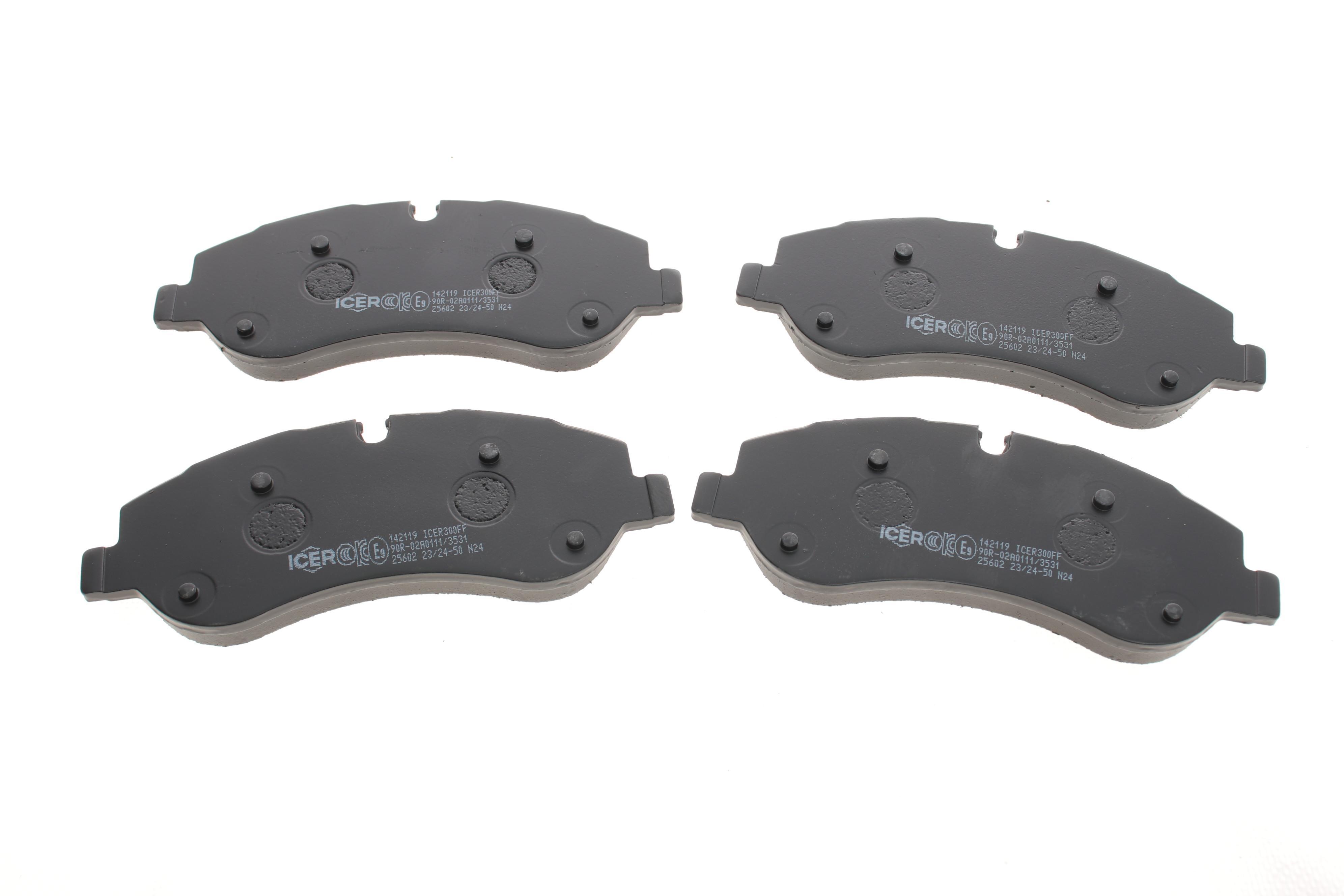 Колодки гальмівні (передні) Ford Transit Custom/Tourneo Custom V362 12-/Transit V363 13- (+датчики)