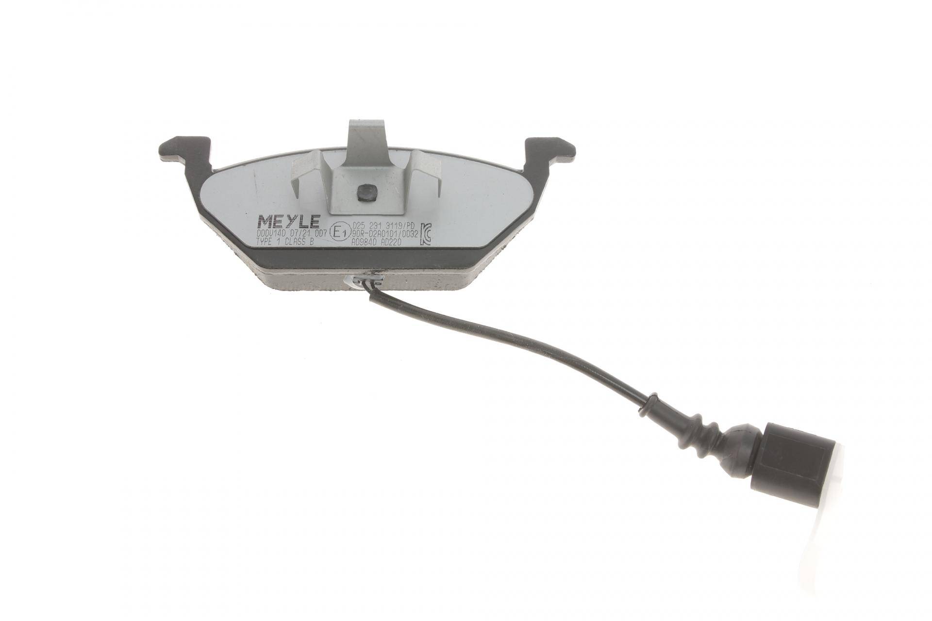 Колодки гальмівні (передні) VW Caddy 04- (з датчиком) Platinum