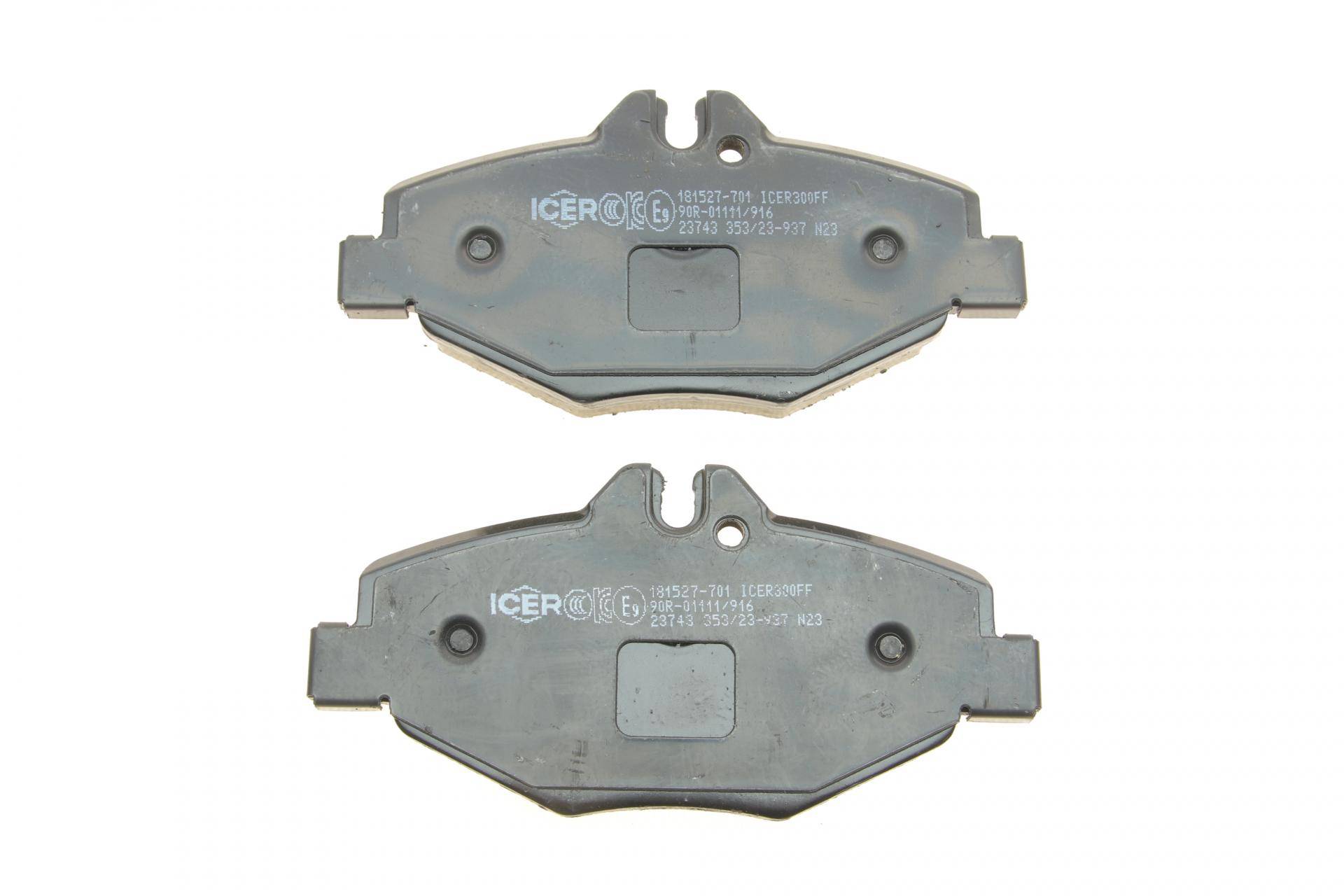 Колодки гальмівні (передні) MB E-class (W211/S211) 02-09 (+датчики)