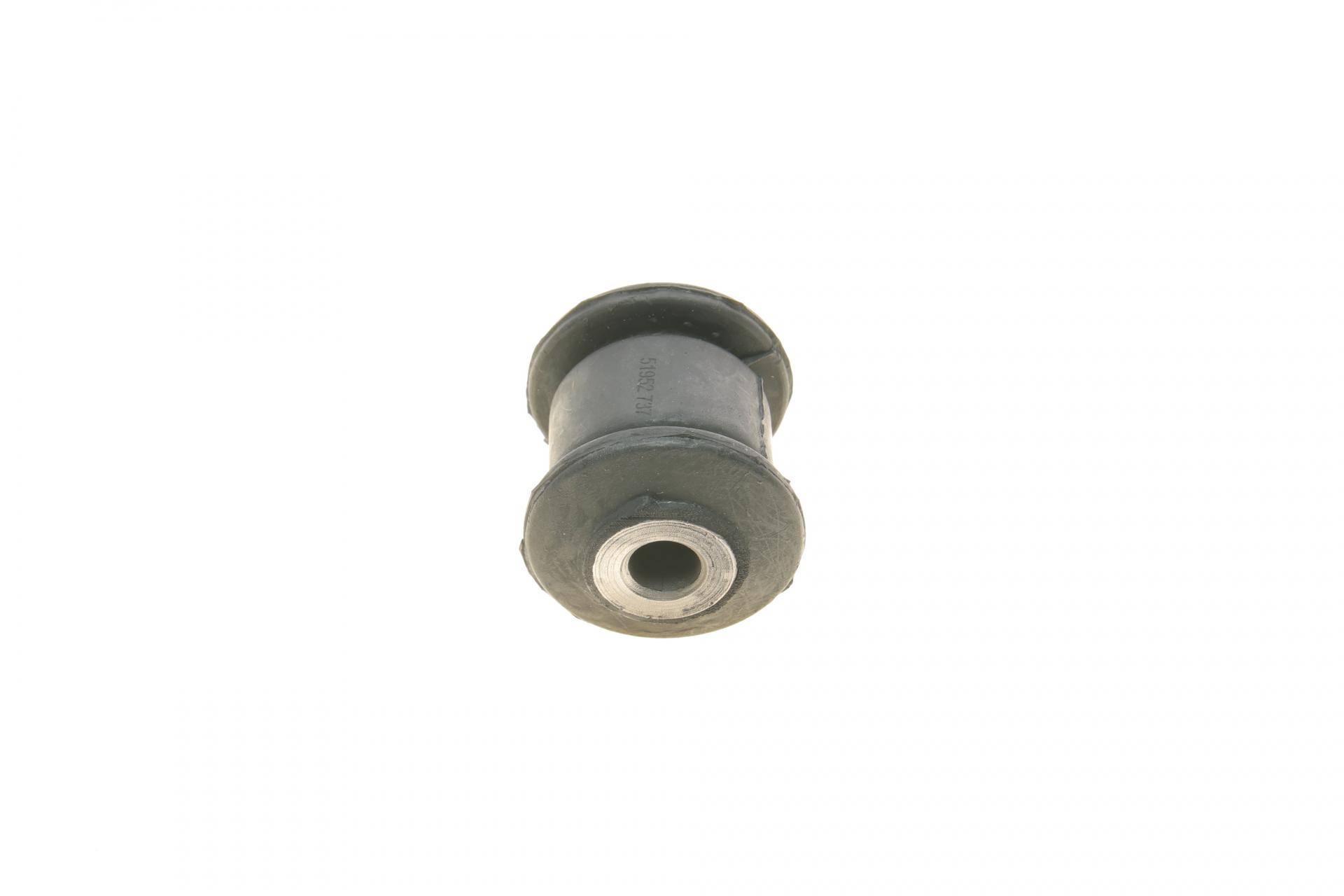 Сайлентблок важеля (переднього/знизу/спереду) VW Caddy III/IV -16