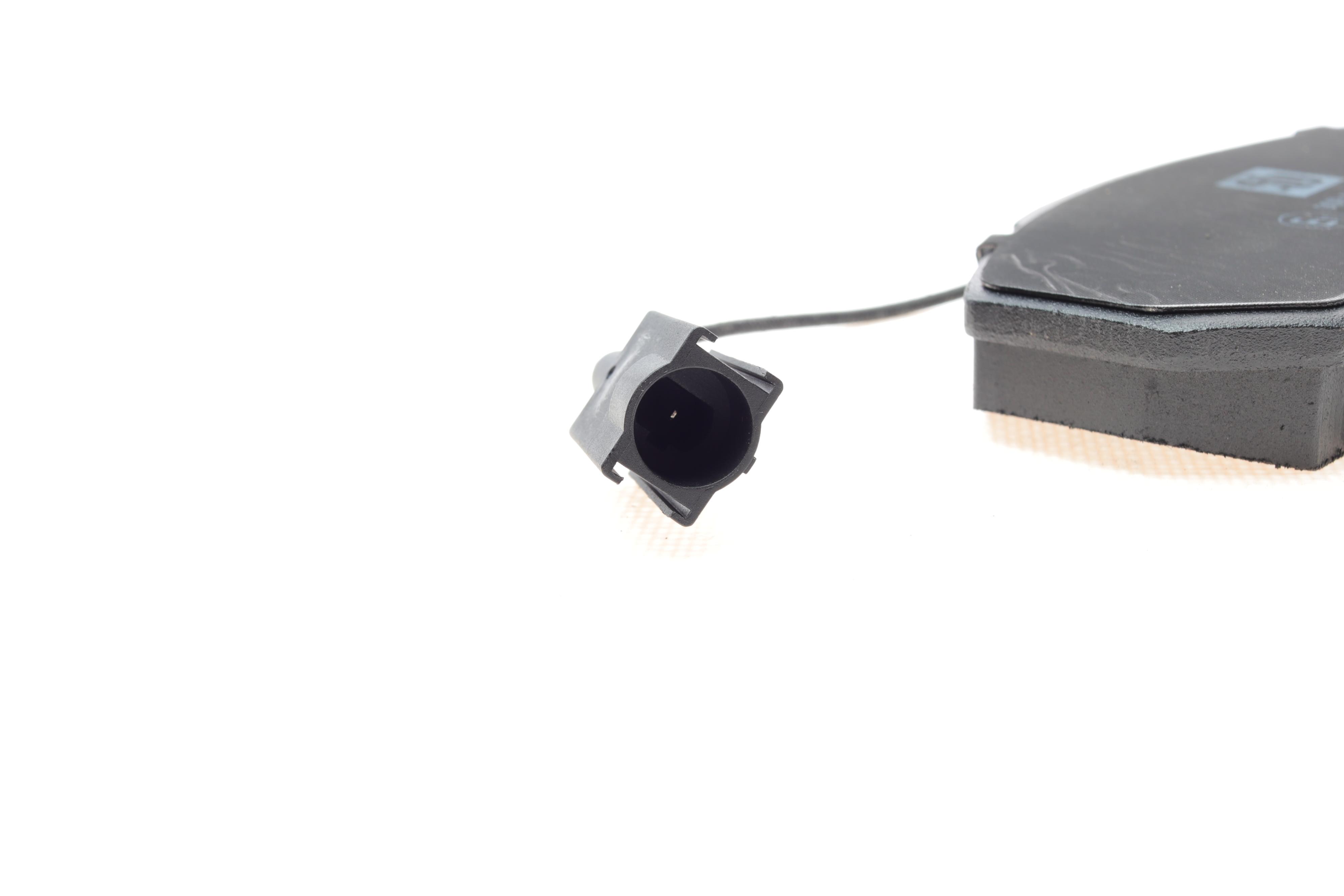 Колодки гальмівні (передні) Citroen Jumper/Fiat Ducato/Peugeot Boxer 02- R15 (Brembo)