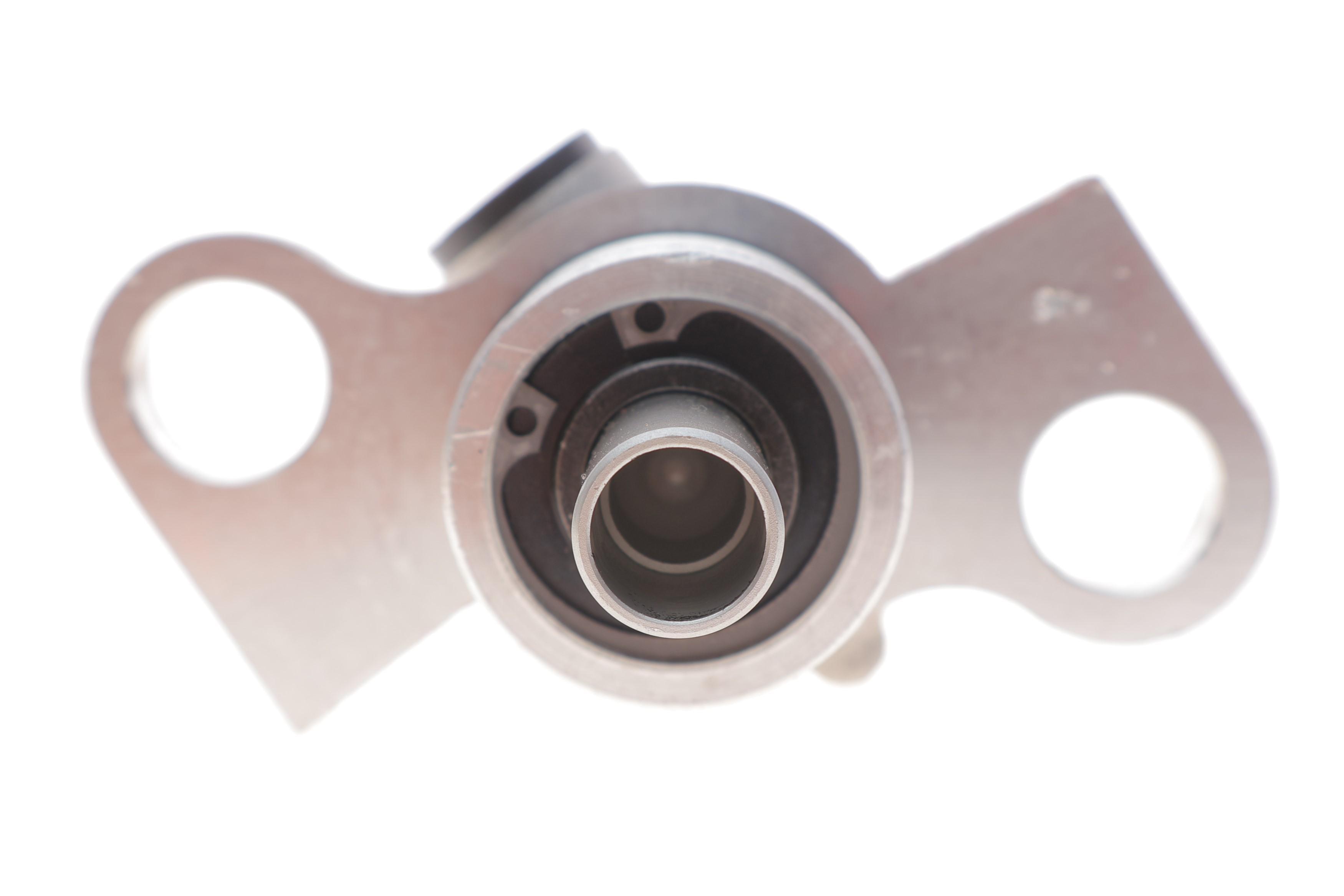 Циліндр гальмівний (головний) Audi A4 94-01/A6 97-05/VW Passat B5 96-00/Porsche 911 97-05