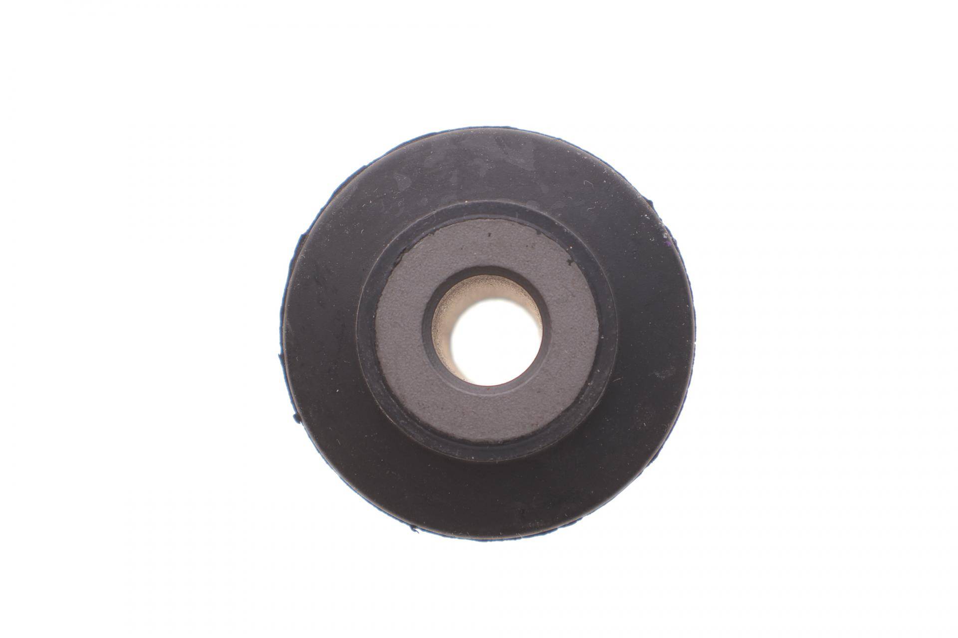 Сайлентблок важеля (переднього/знизу/спереду) VW Caddy III/IV 03-