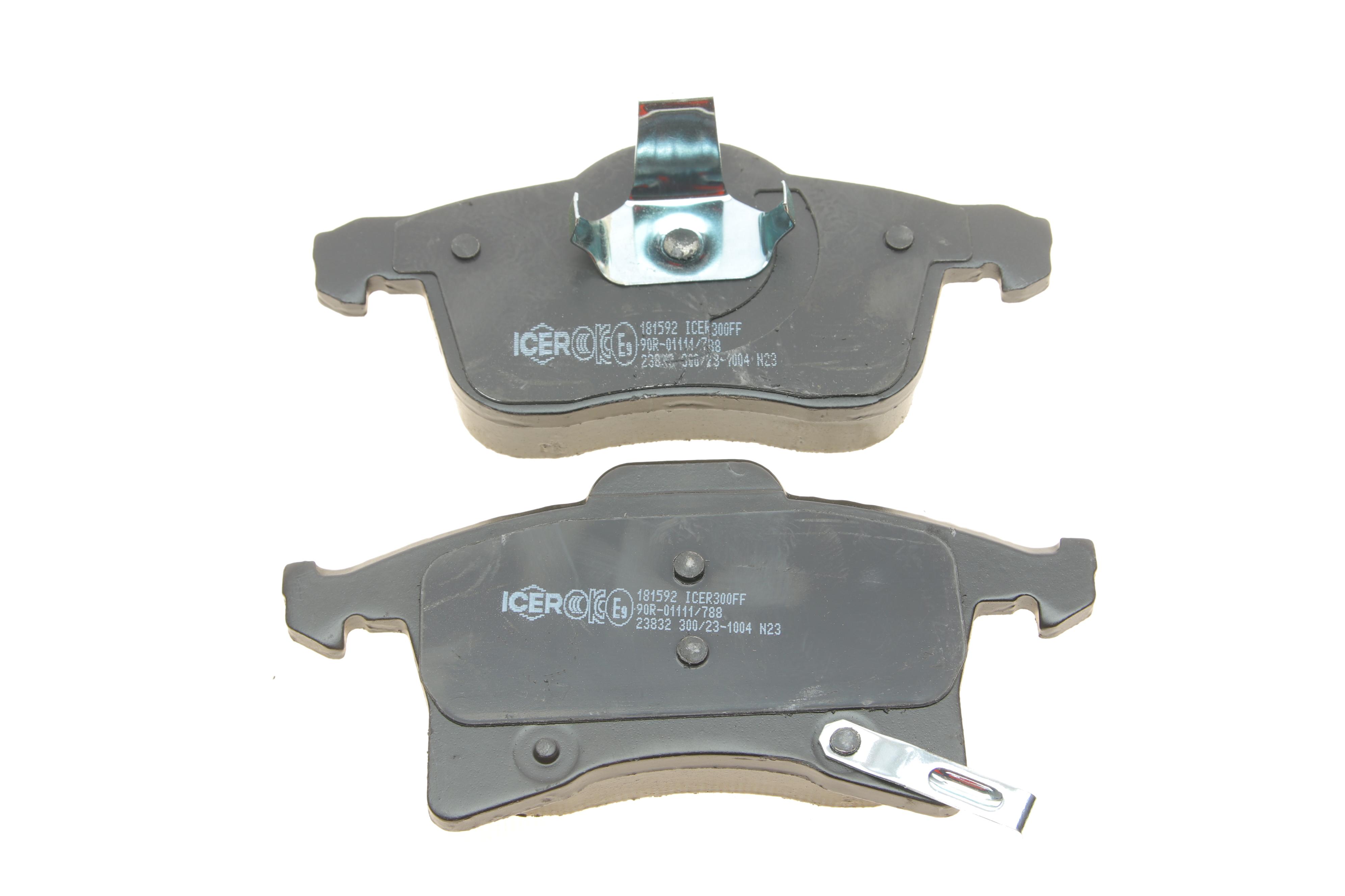 Колодки гальмівні (передні) Opel Astra H/Corsa C/D/E/Meriva A/B 04-/Combo/Zafira A/B 01- (+датчик)