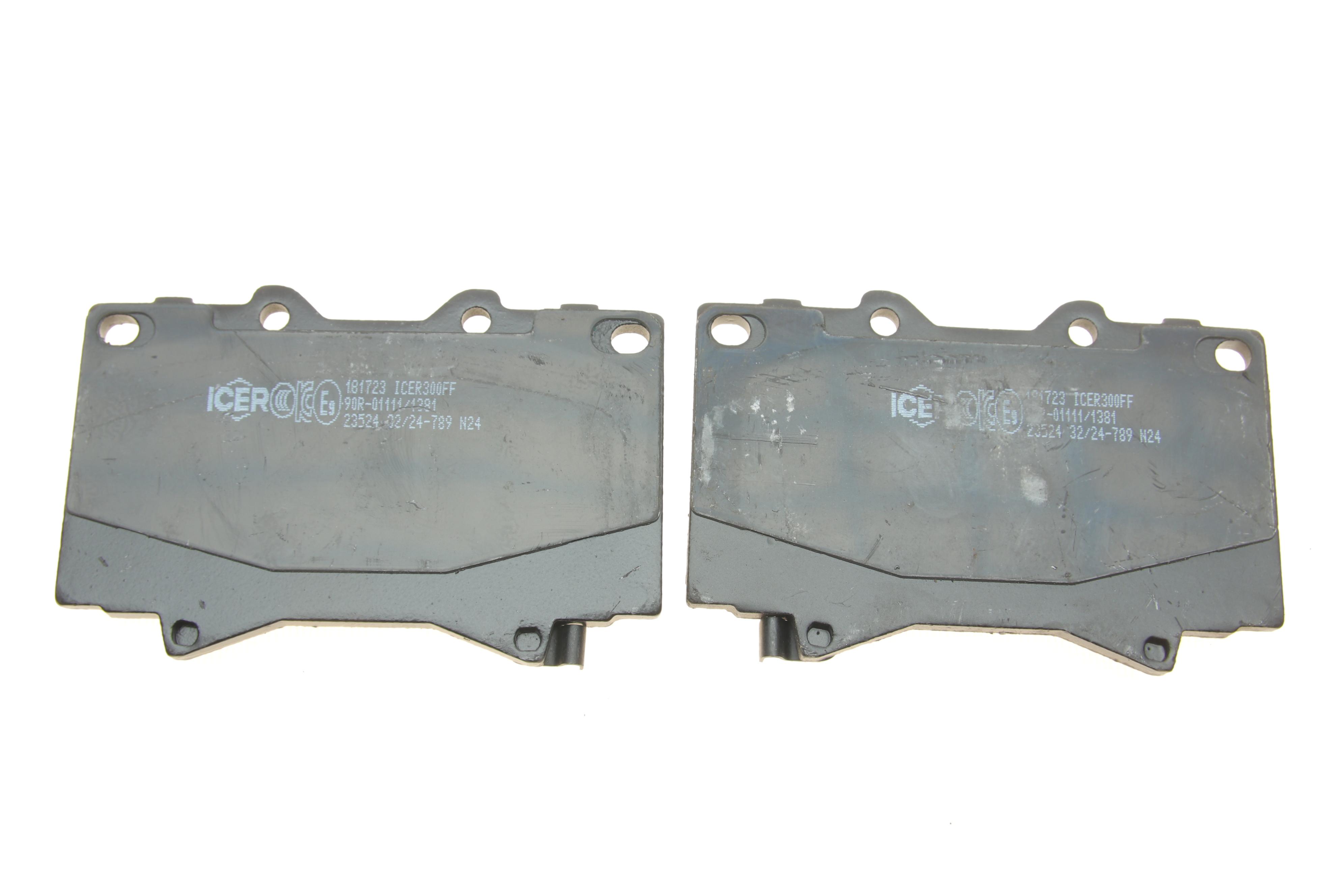 Колодки гальмівні (передні) Toyota Land Cruiser 100 98-07/Prado 02-10/Lexus LX 98-08