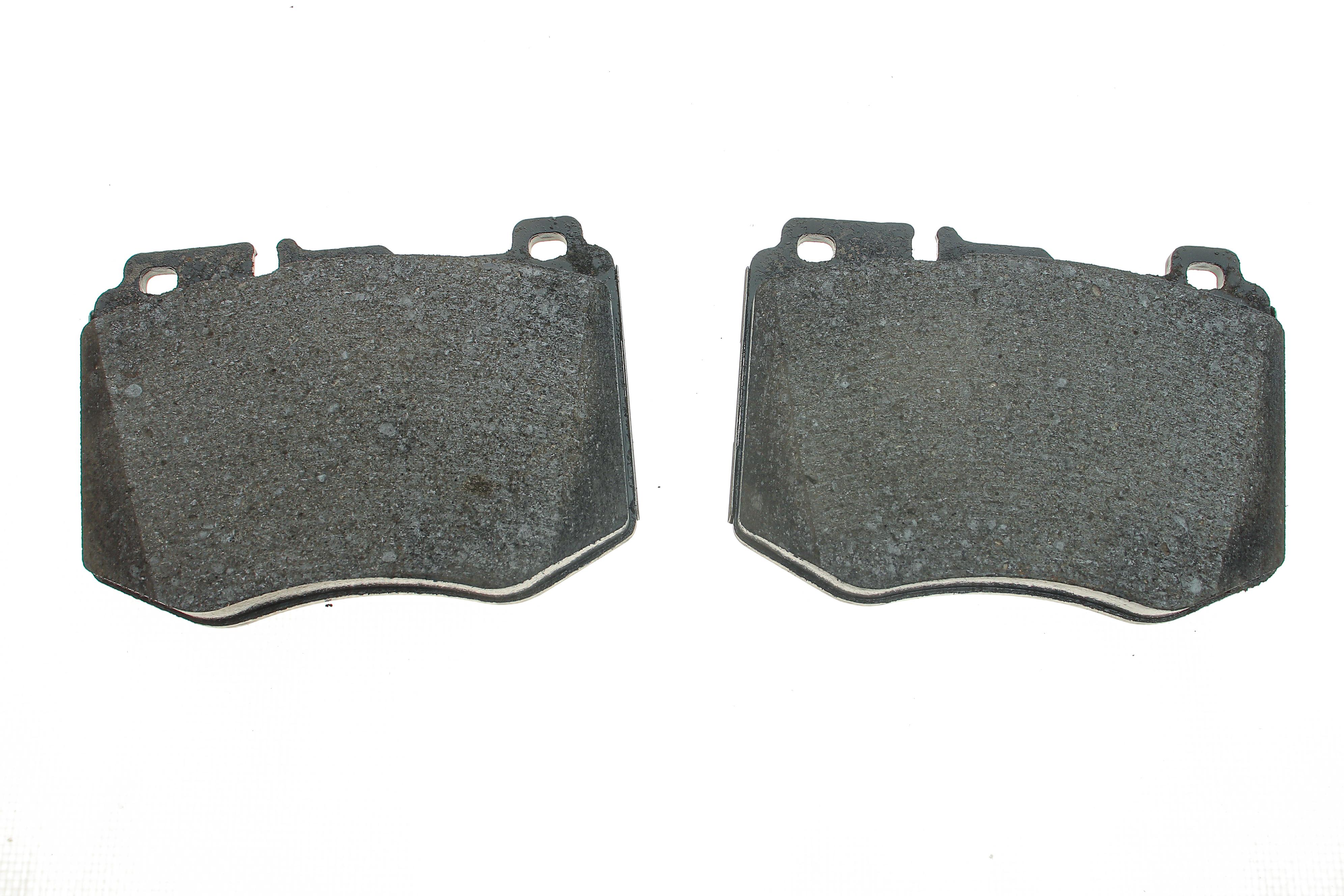 Колодки гальмівні (передні) MB C-class (W205)/E-class (W213) 14- (Brembo)