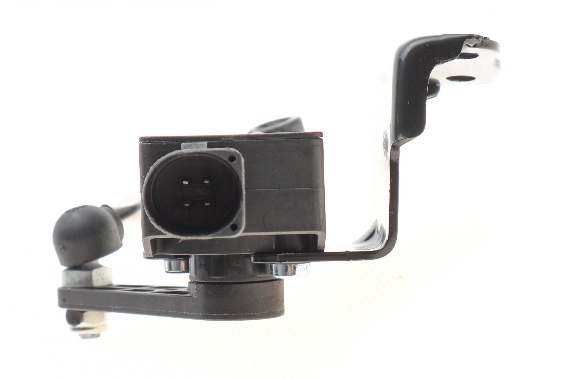 Датчик регулювання кута нахилу фар VW Passat/Tiguan/Touran 03-