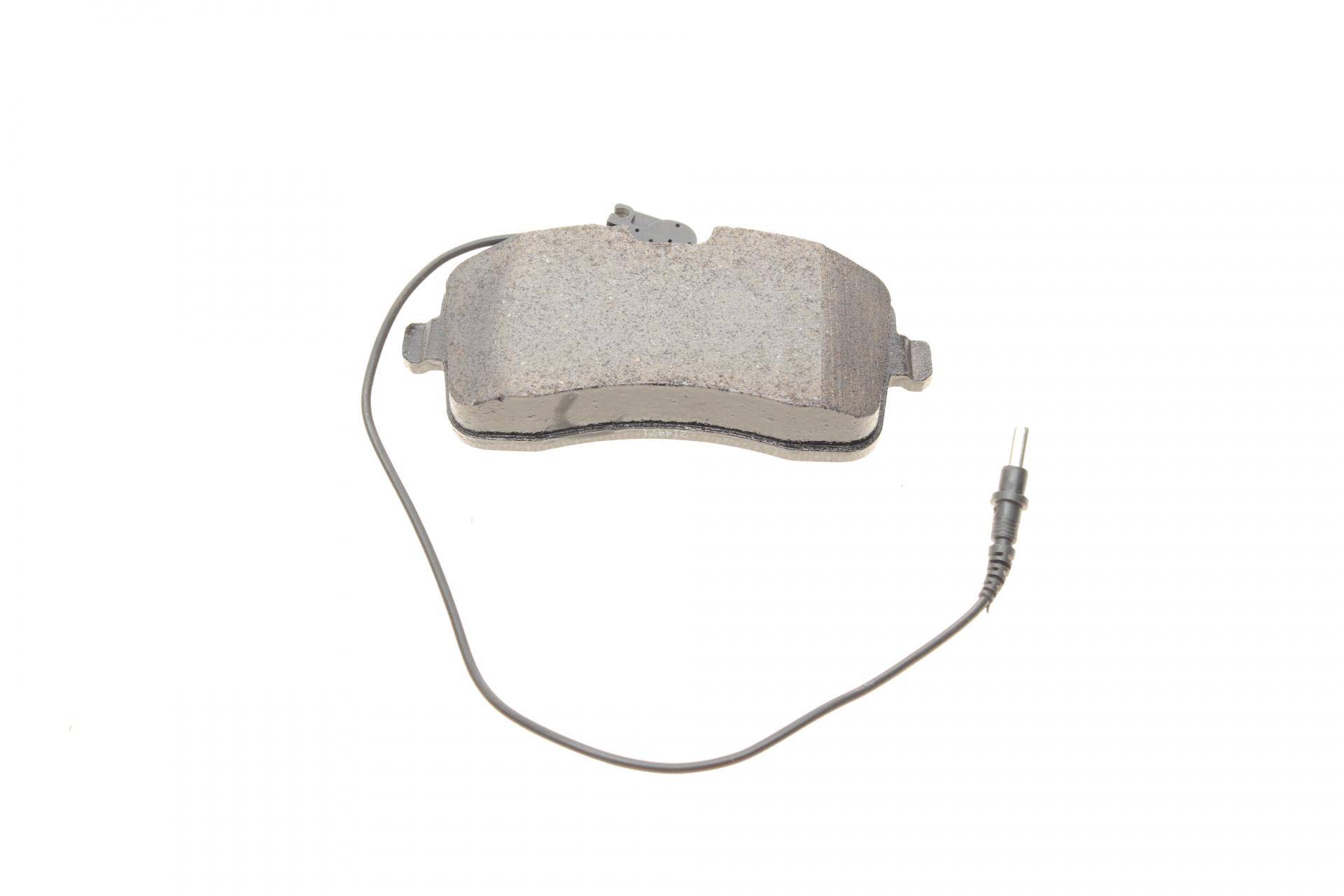 Колодки гальмівні (передні) Peugeot 407 04- (+датчики)