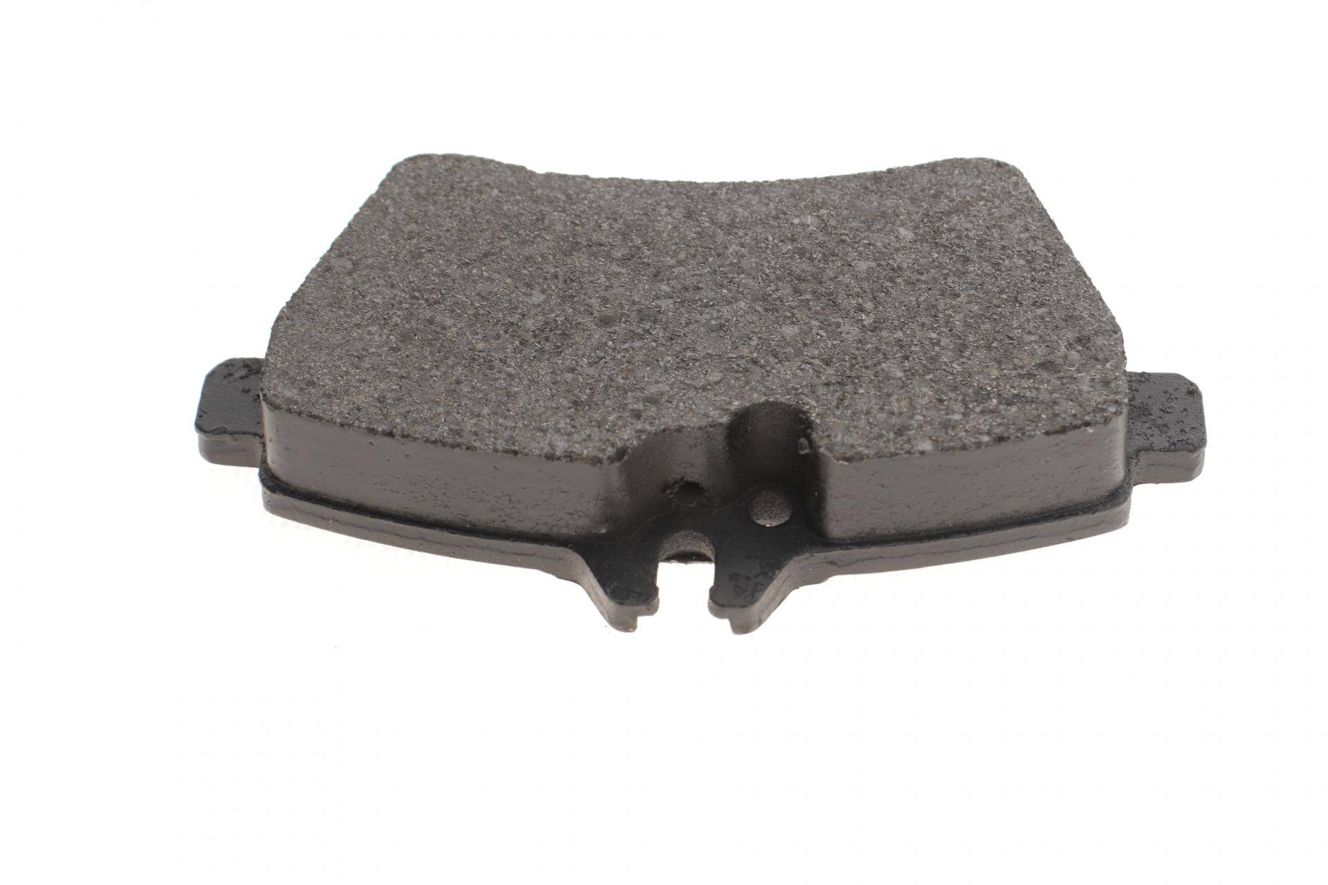 Колодки гальмівні (передні) MB A-class (W169) 04-12/B-class (W245) 05-11 (+датчики)