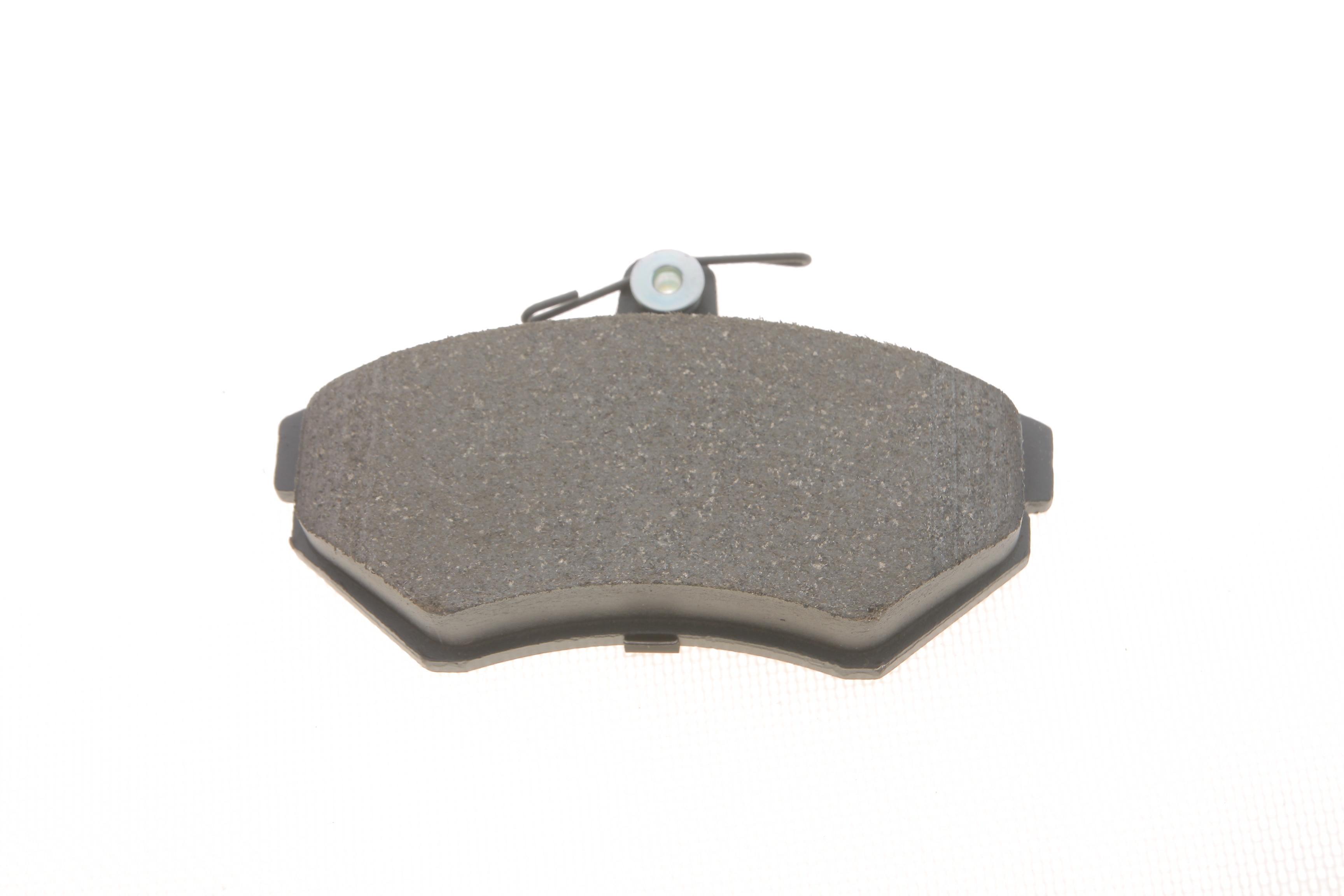 Колодки гальмівні (передні) Audi A4 94-08/Seat Exeo 08-13/VW Passat B5 96-00 (+датчики)