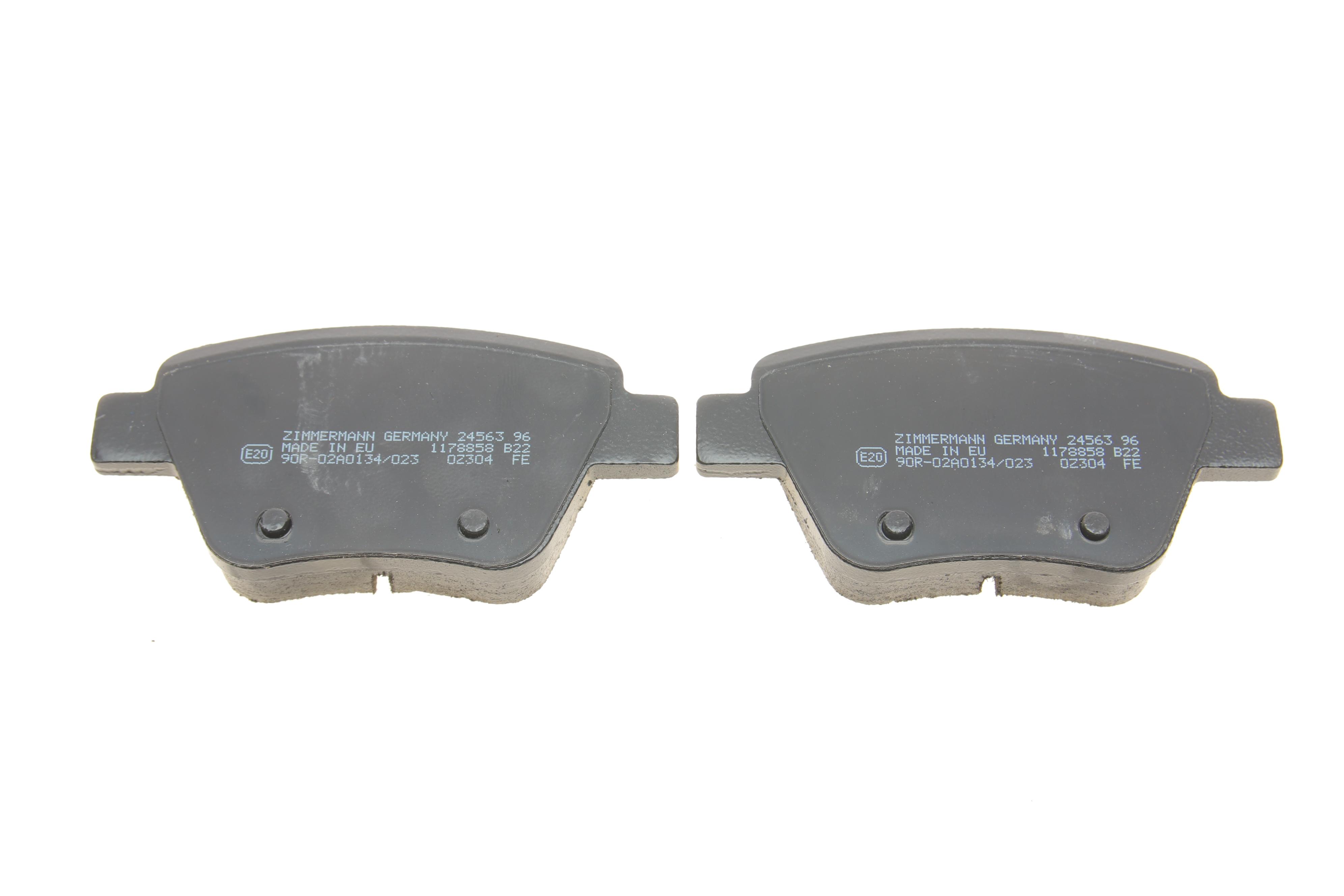 Колодки гальмівні (задні) VW Caddy III/Golf VI/VII/Touran 10- (Bosch) (з аксесуарами)