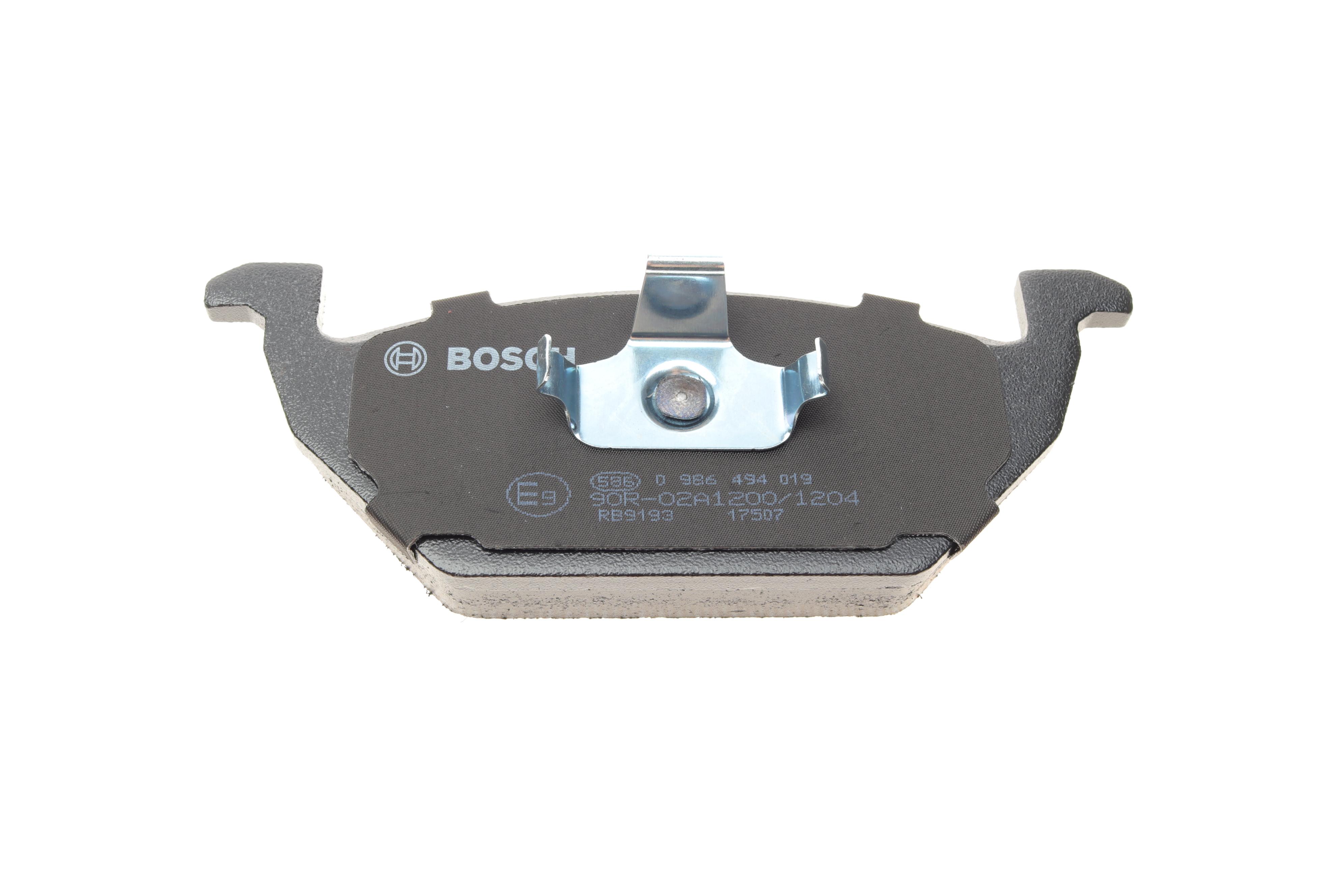 Комплект гальмівних колодок (передніх) Audi A3/Skoda Octavia 96-13/Fabia 99-/VW Caddy/Golf 96-15 (+датчик)